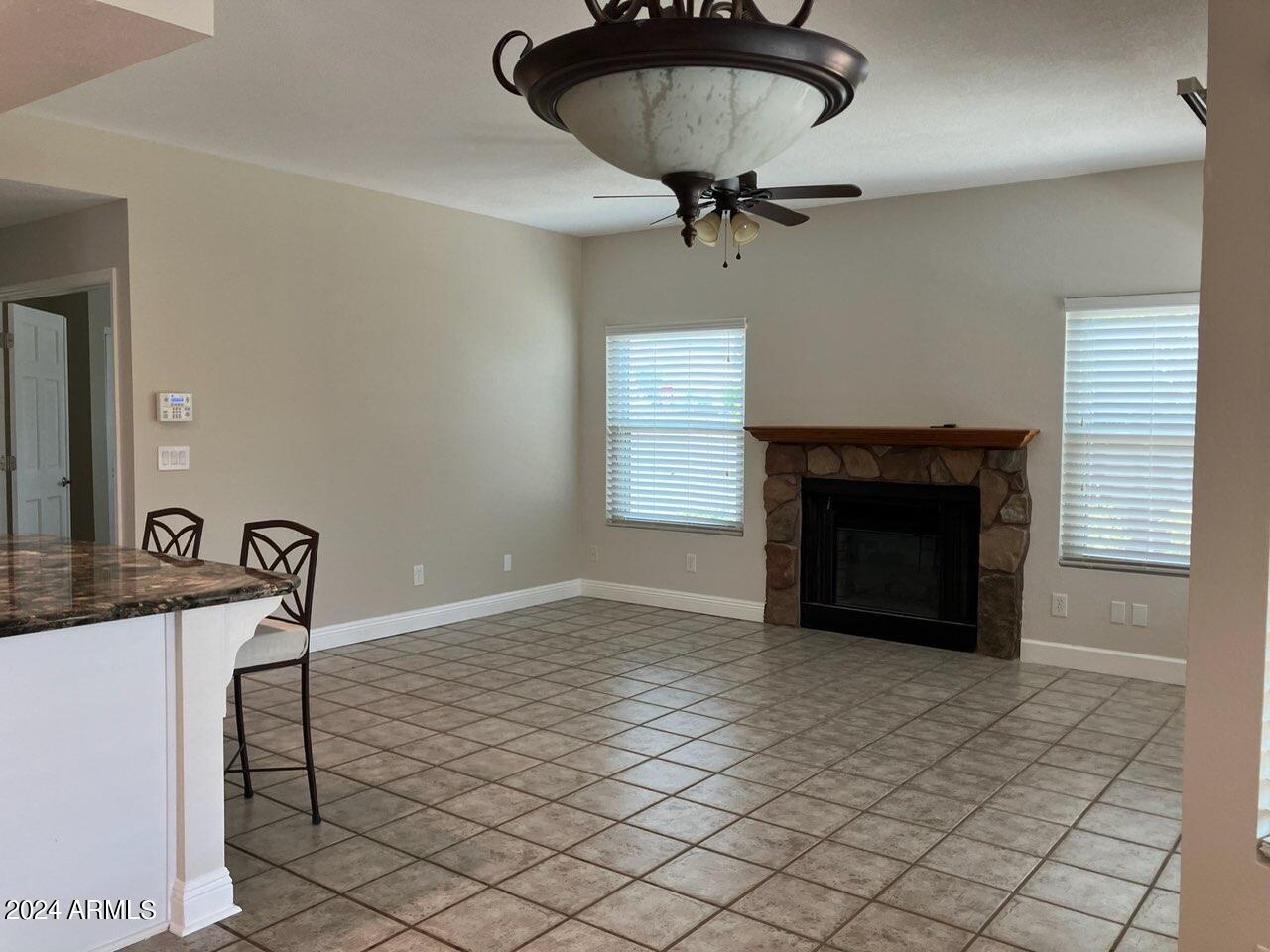 10093 E DREYFUS Avenue