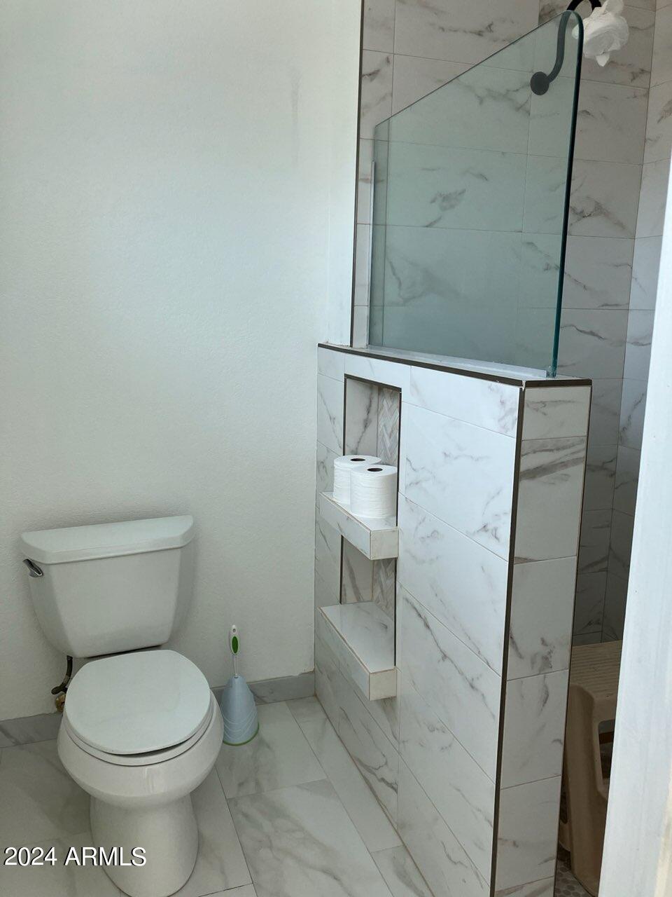 10093 E DREYFUS Avenue