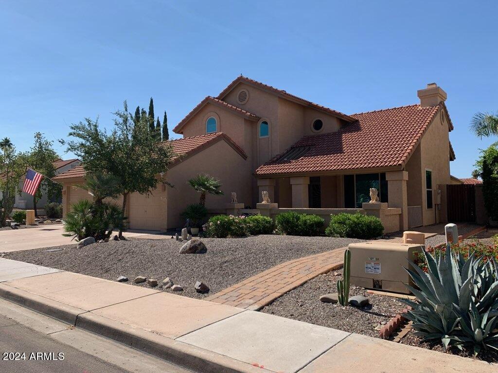 10093 E DREYFUS Avenue