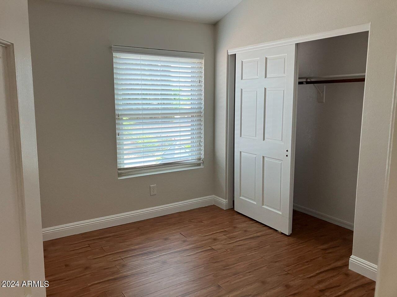 10093 E DREYFUS Avenue