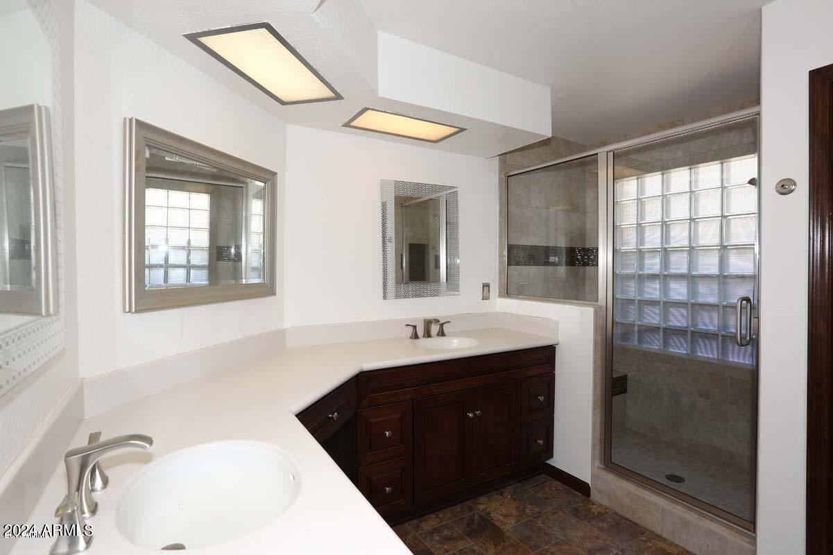 5109 E KATHLEEN Road