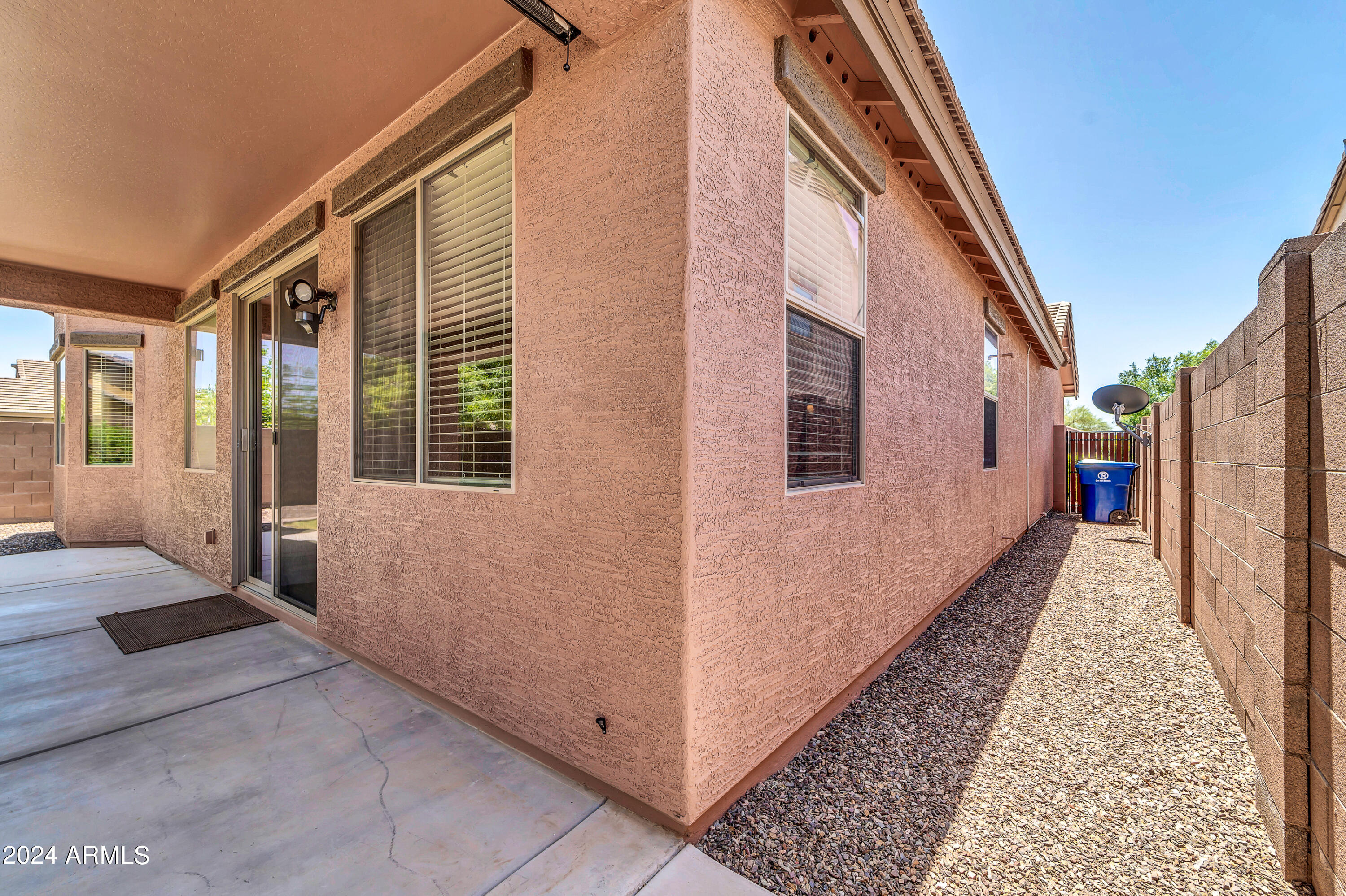 18440 W SURPRISE FARMS Loop N