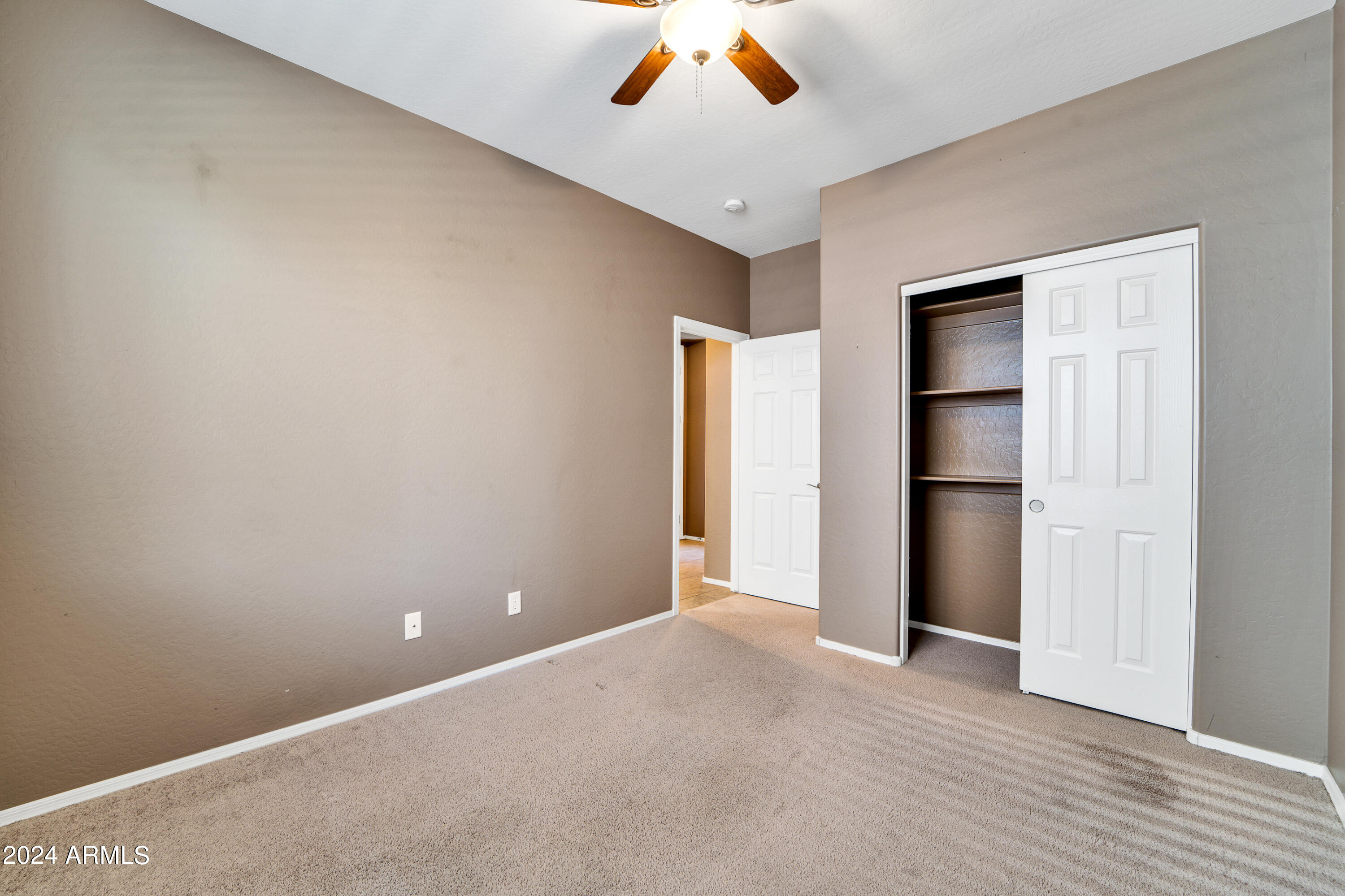 18440 W SURPRISE FARMS Loop N