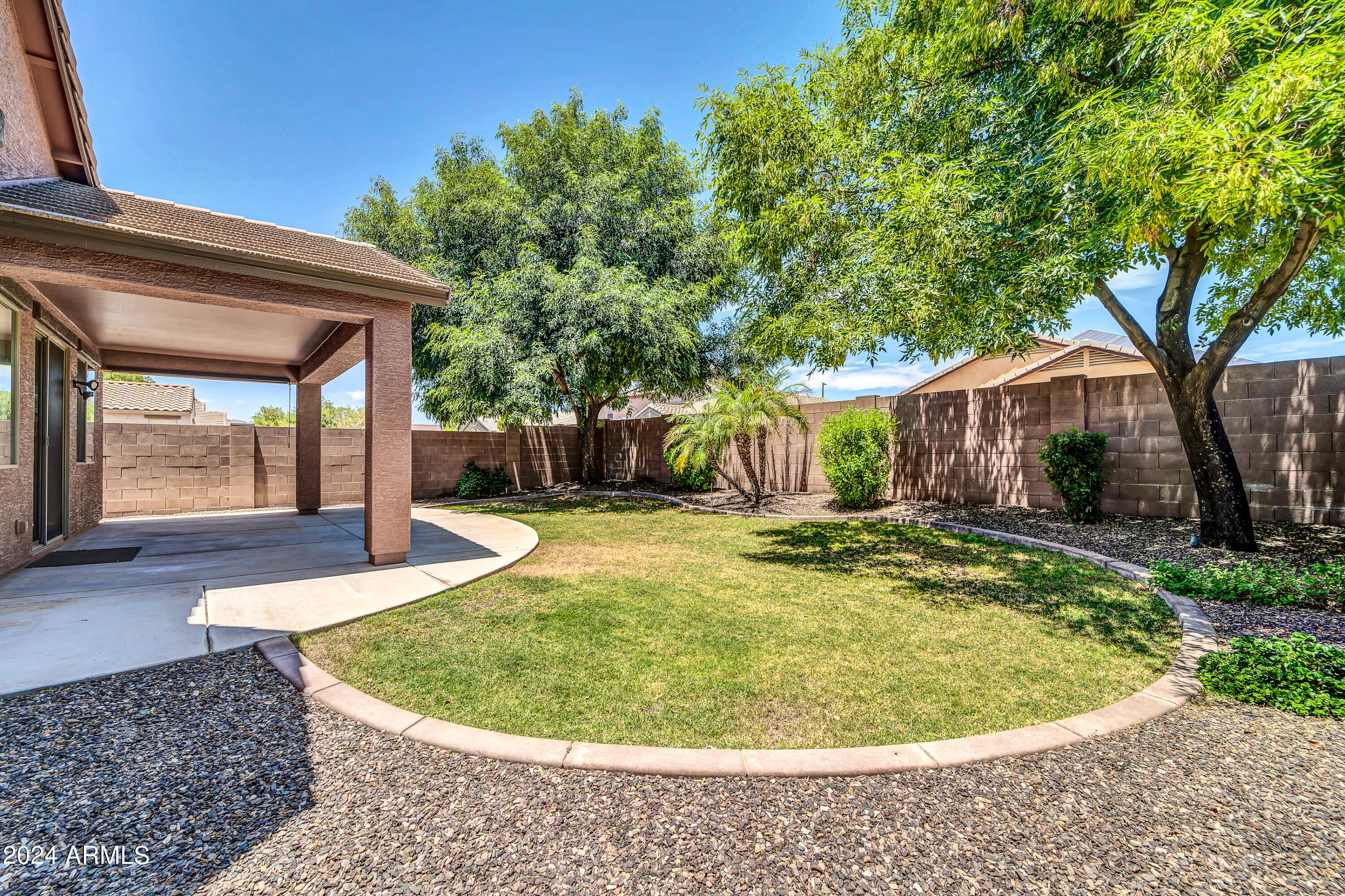 18440 W SURPRISE FARMS Loop N