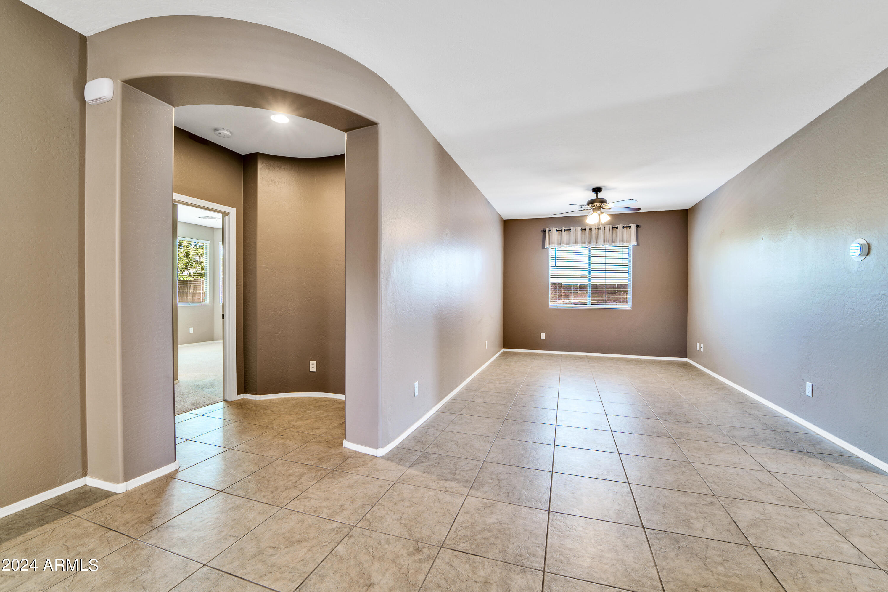 18440 W SURPRISE FARMS Loop N