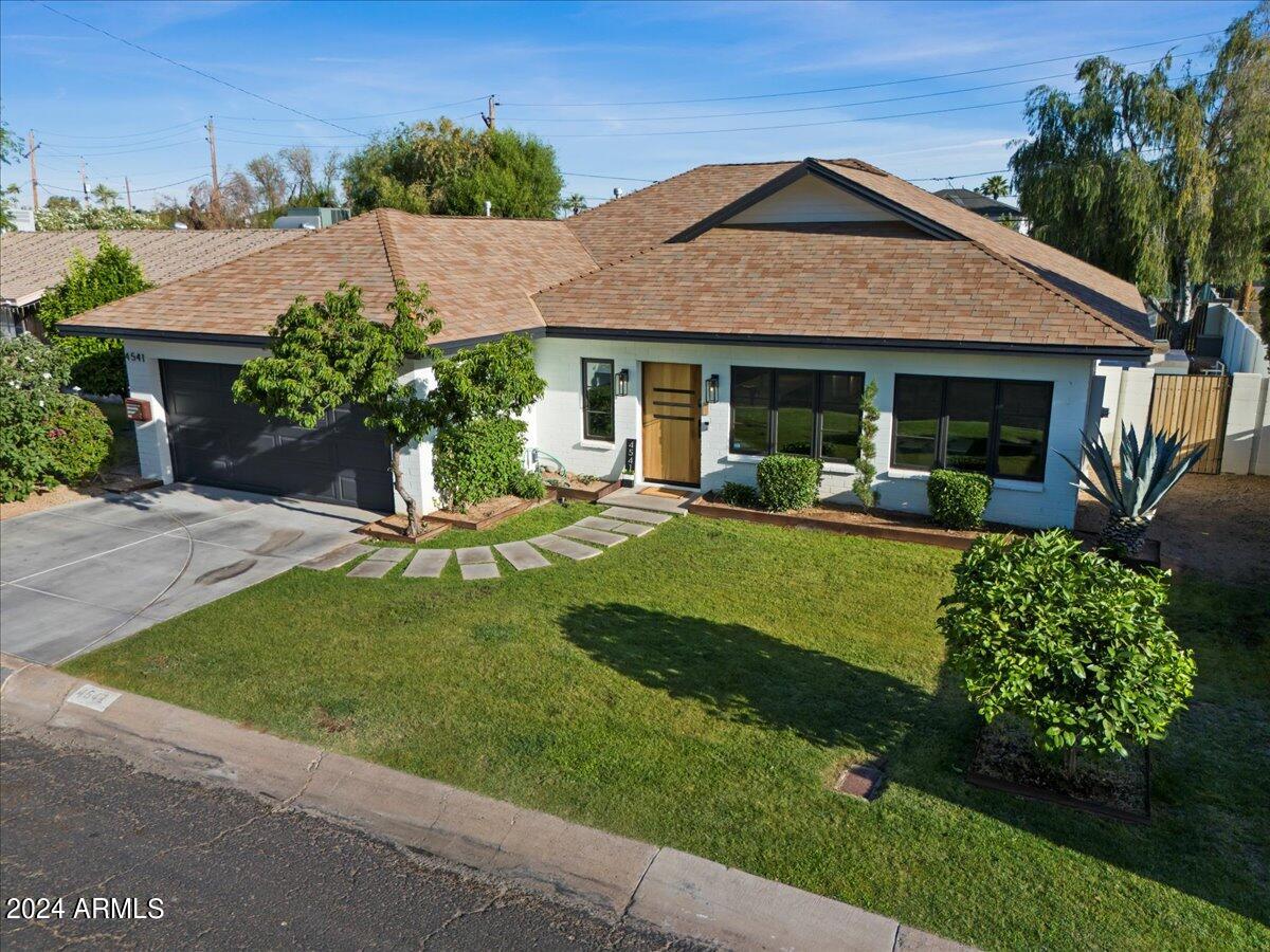 4541 E MONTECITO Avenue