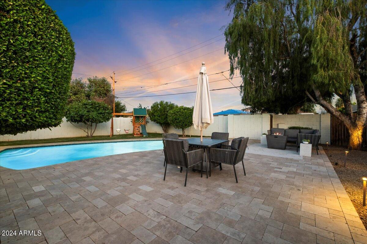4541 E MONTECITO Avenue