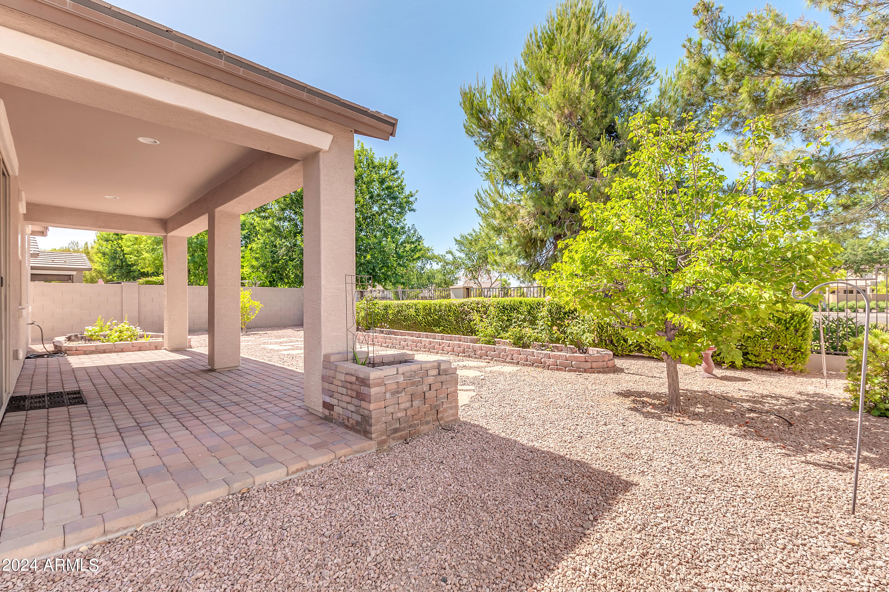 11030 E SHEPPERD Avenue