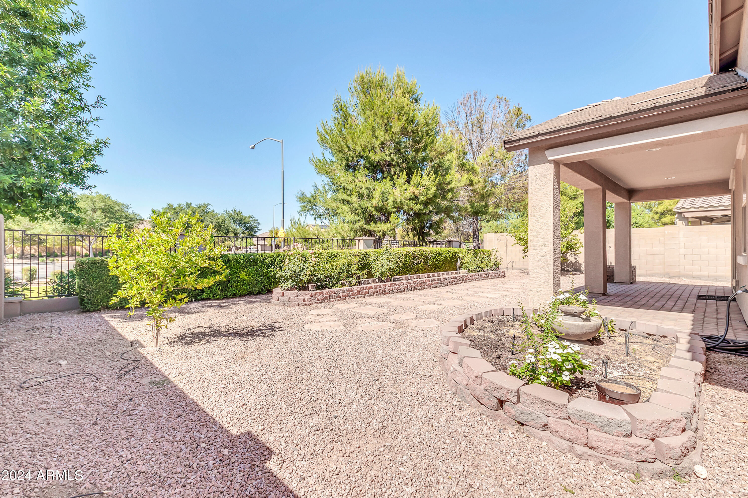 11030 E SHEPPERD Avenue