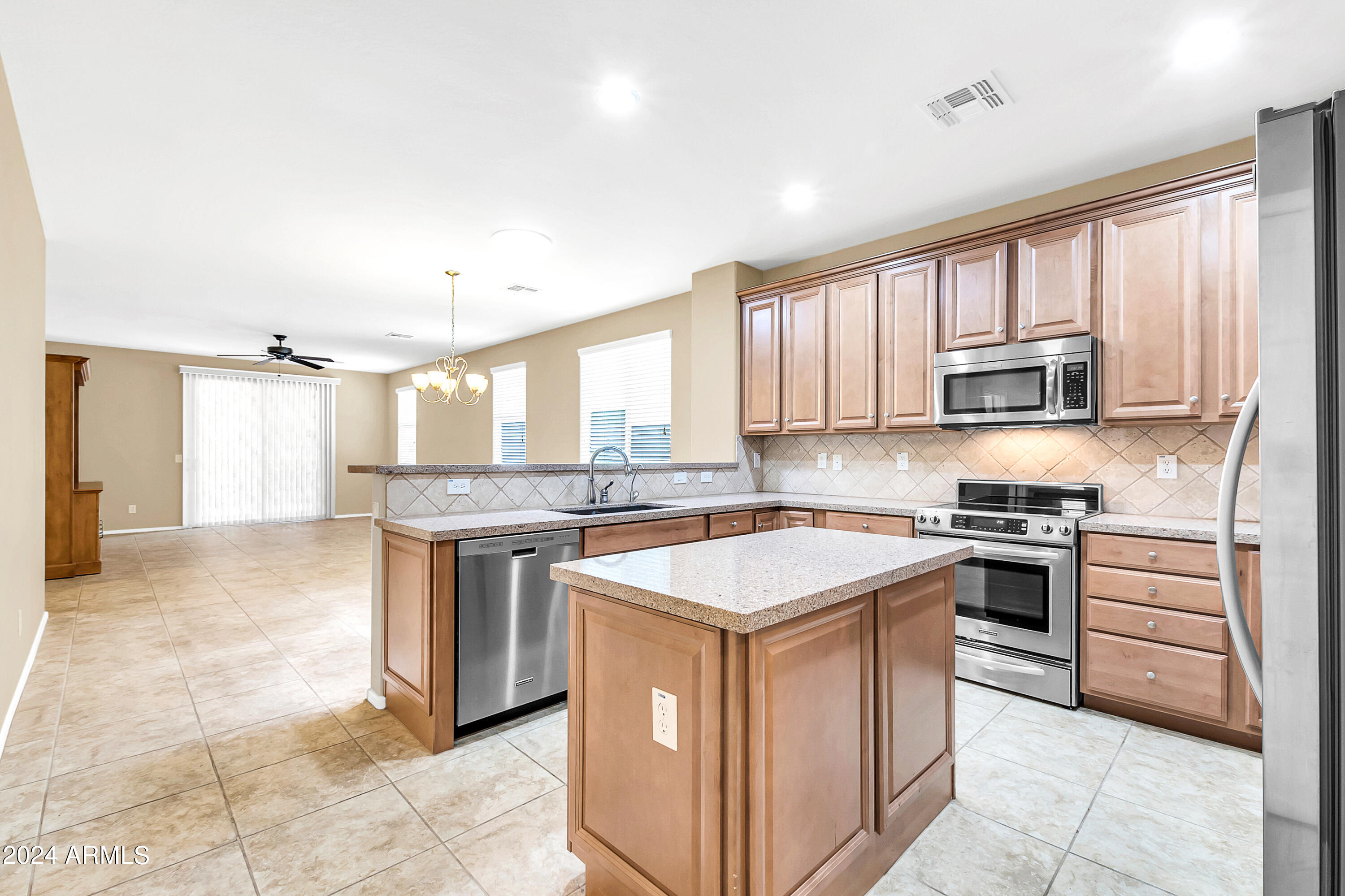 11030 E SHEPPERD Avenue