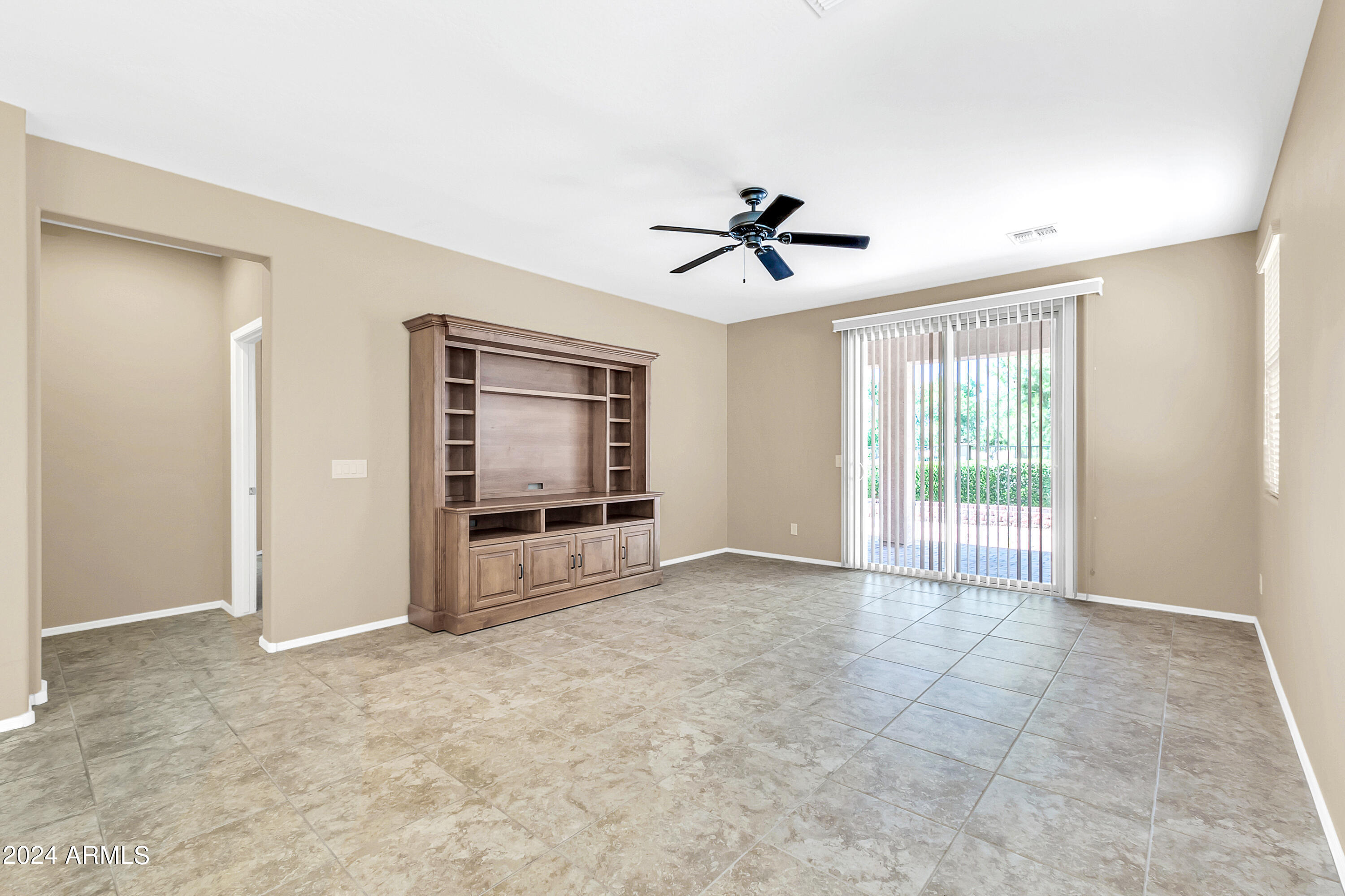 11030 E SHEPPERD Avenue