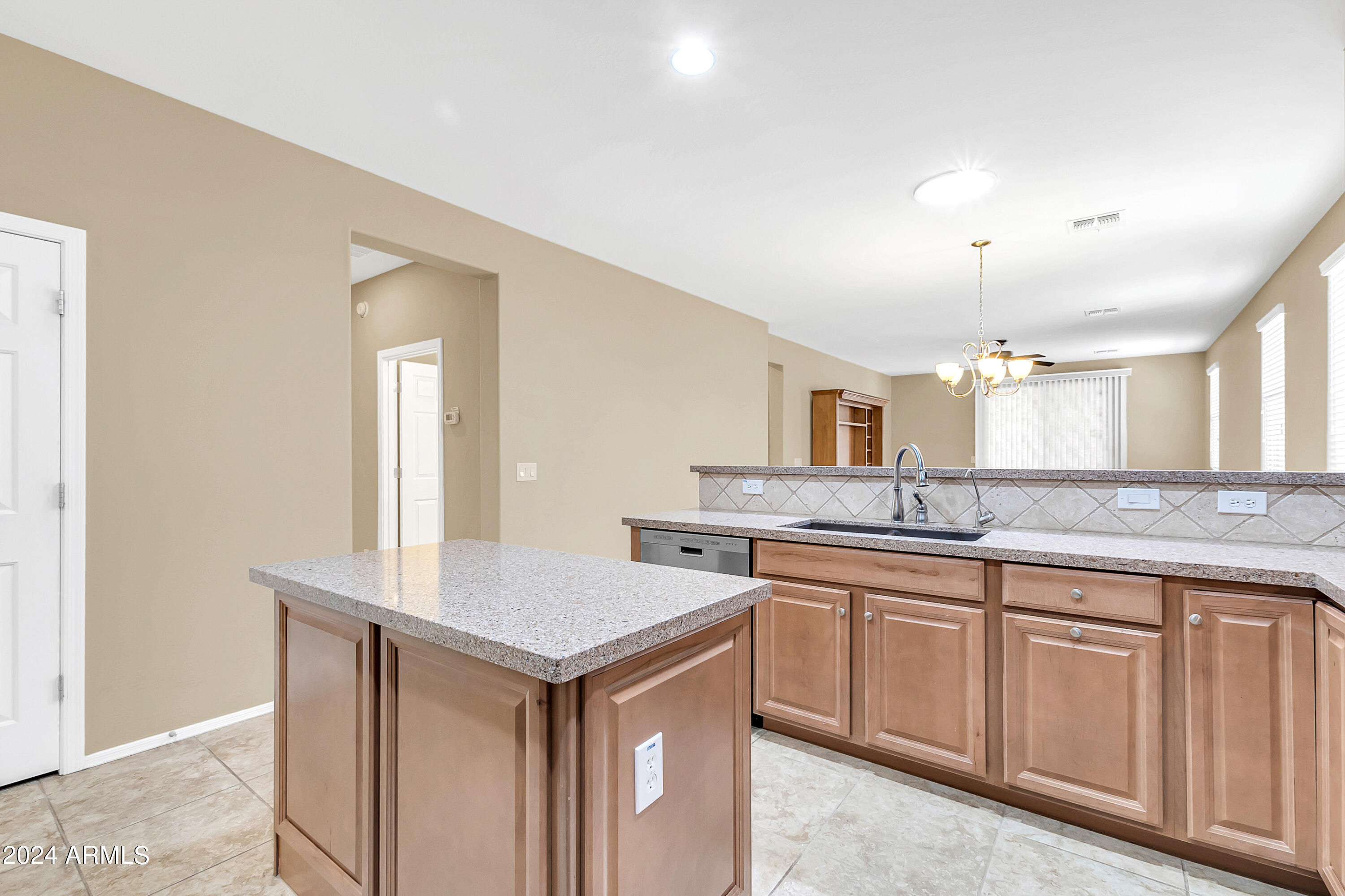 11030 E SHEPPERD Avenue