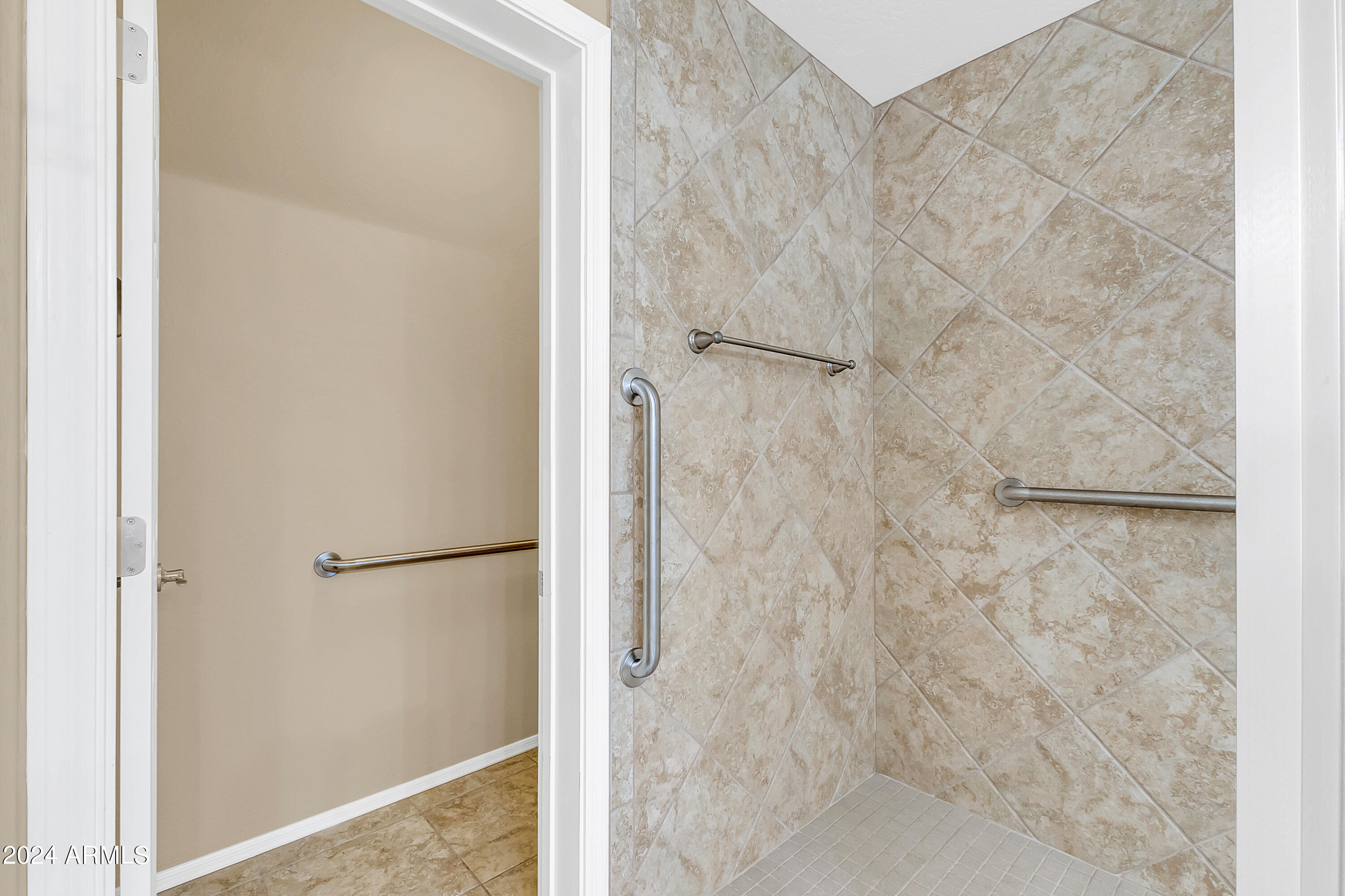 11030 E SHEPPERD Avenue