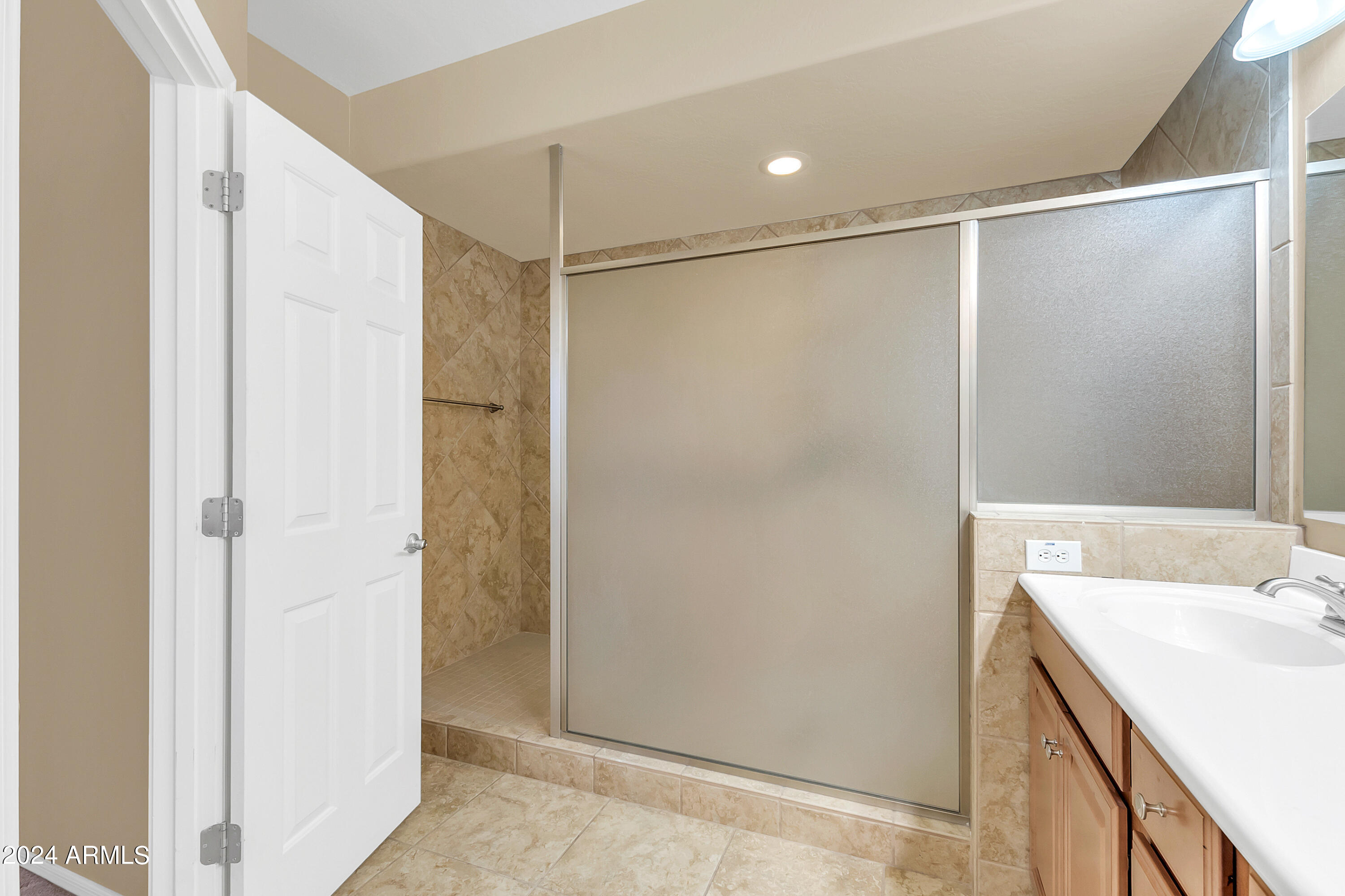 11030 E SHEPPERD Avenue