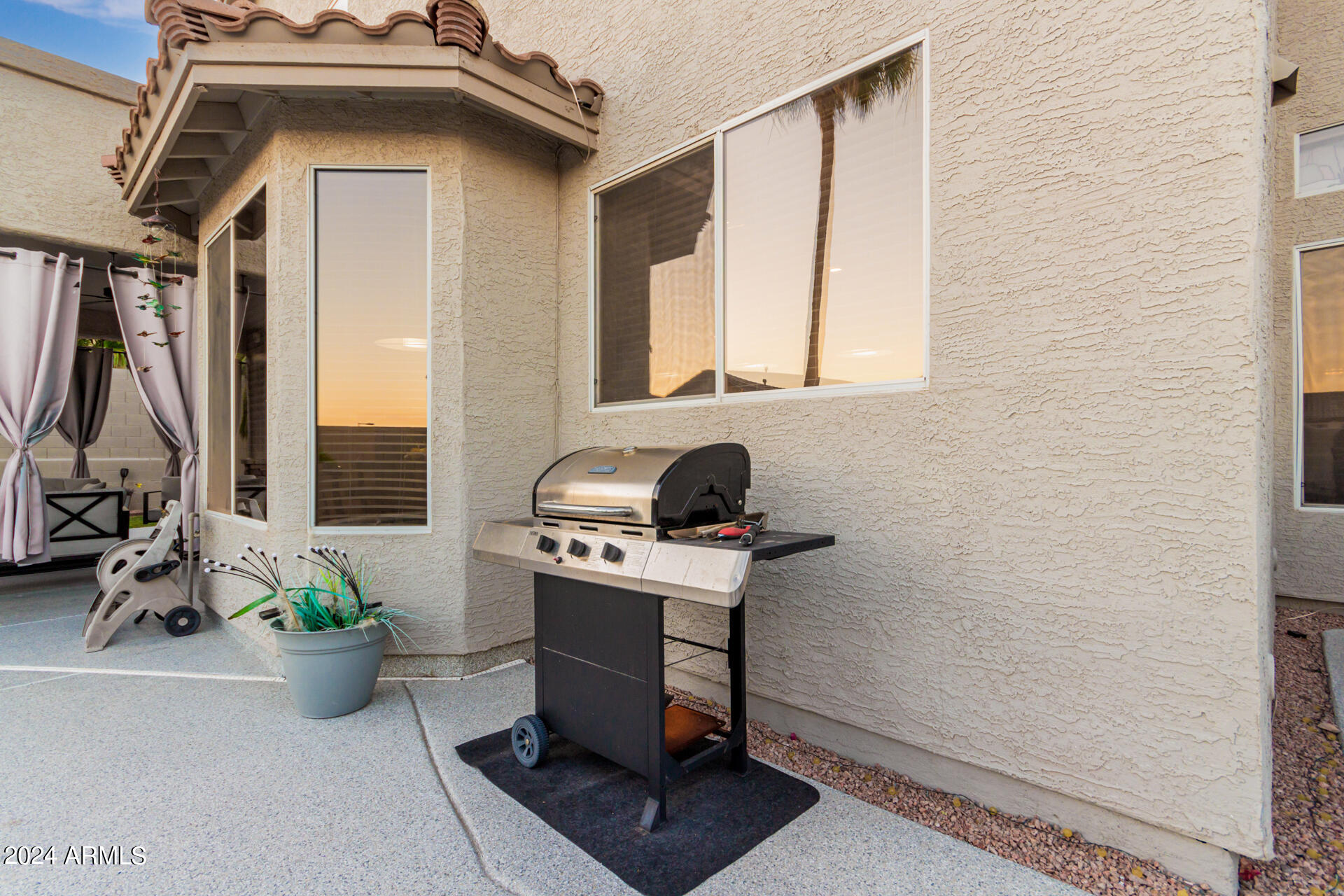 907 E BROOKWOOD Court