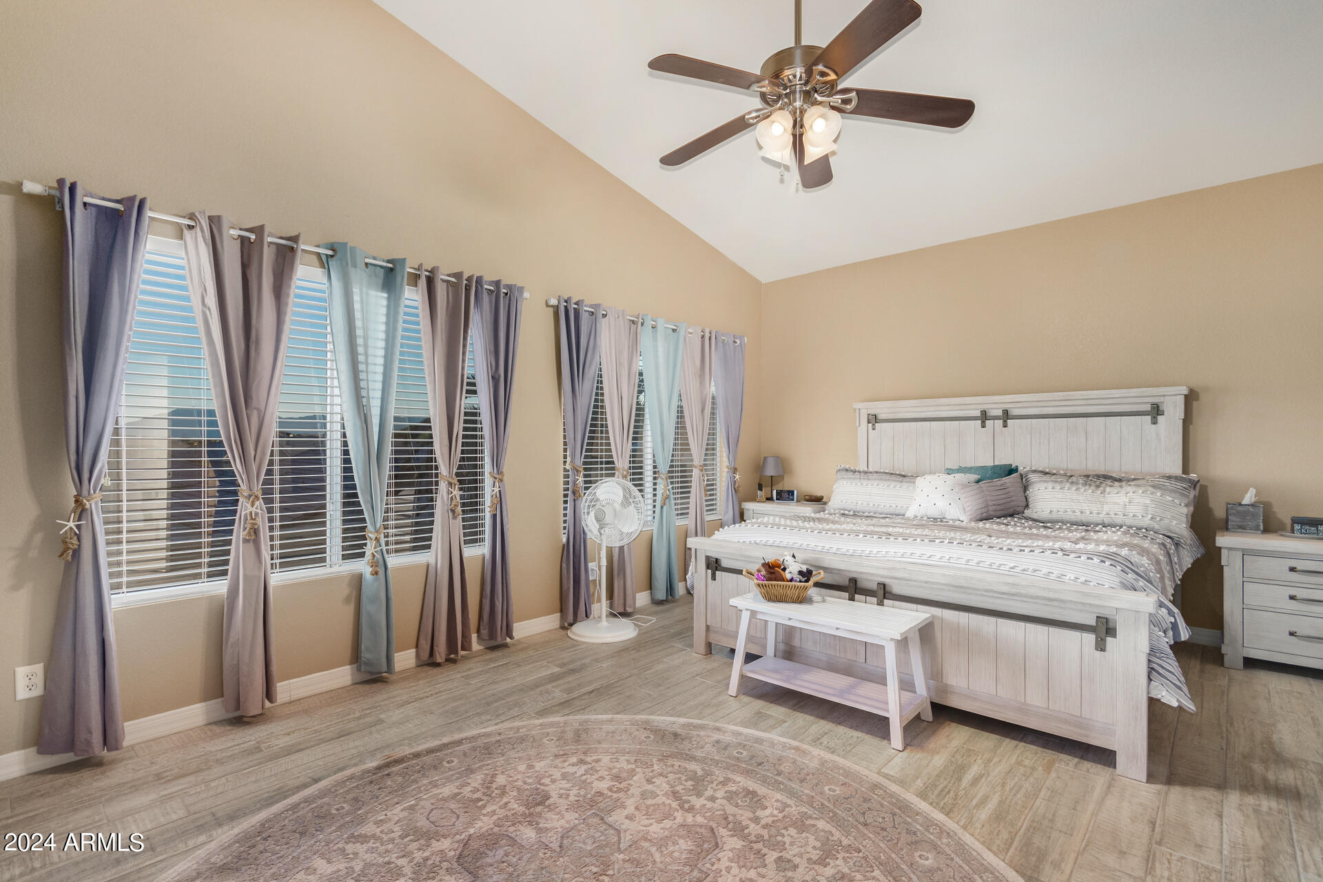 907 E BROOKWOOD Court