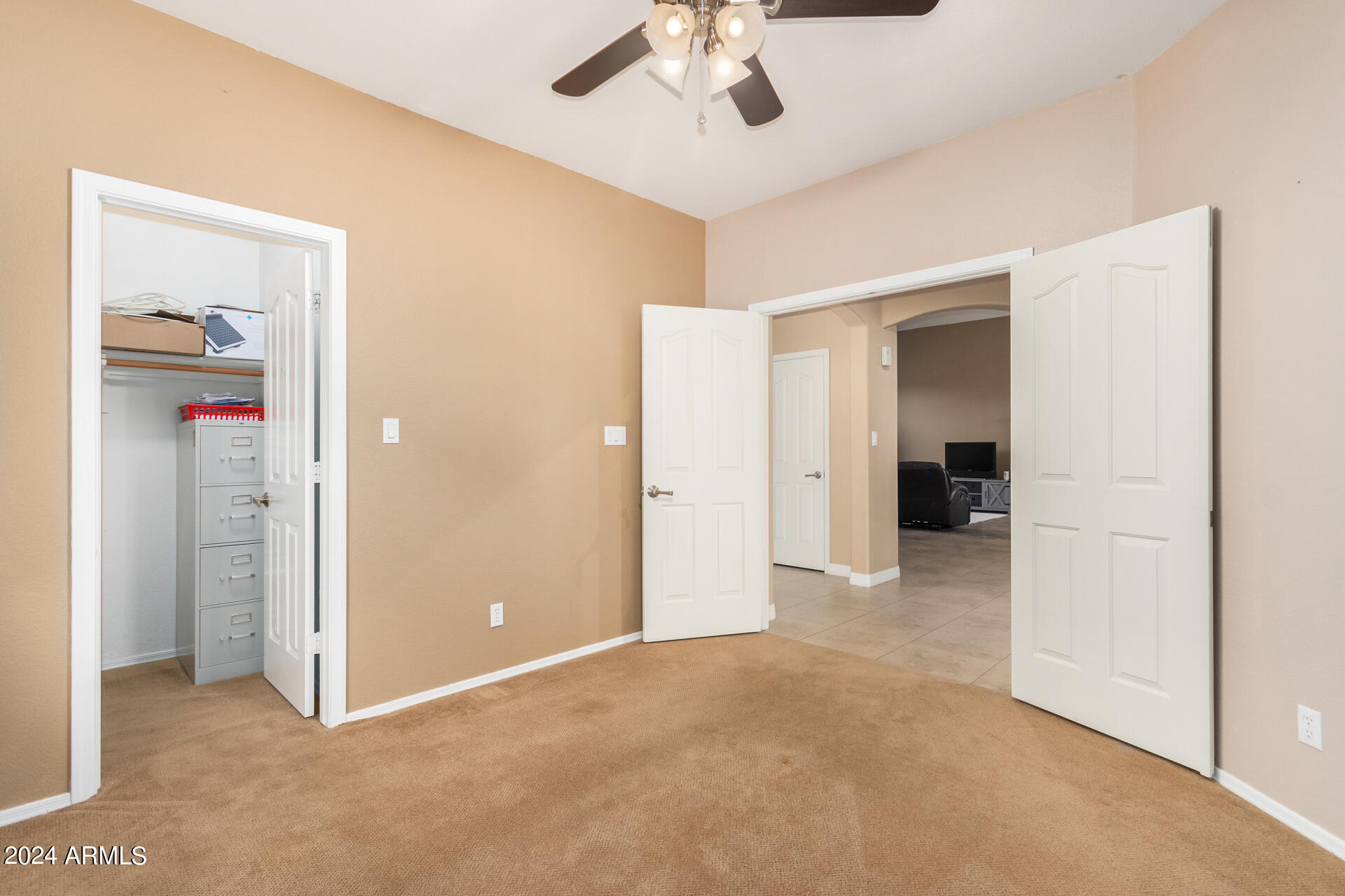 907 E BROOKWOOD Court