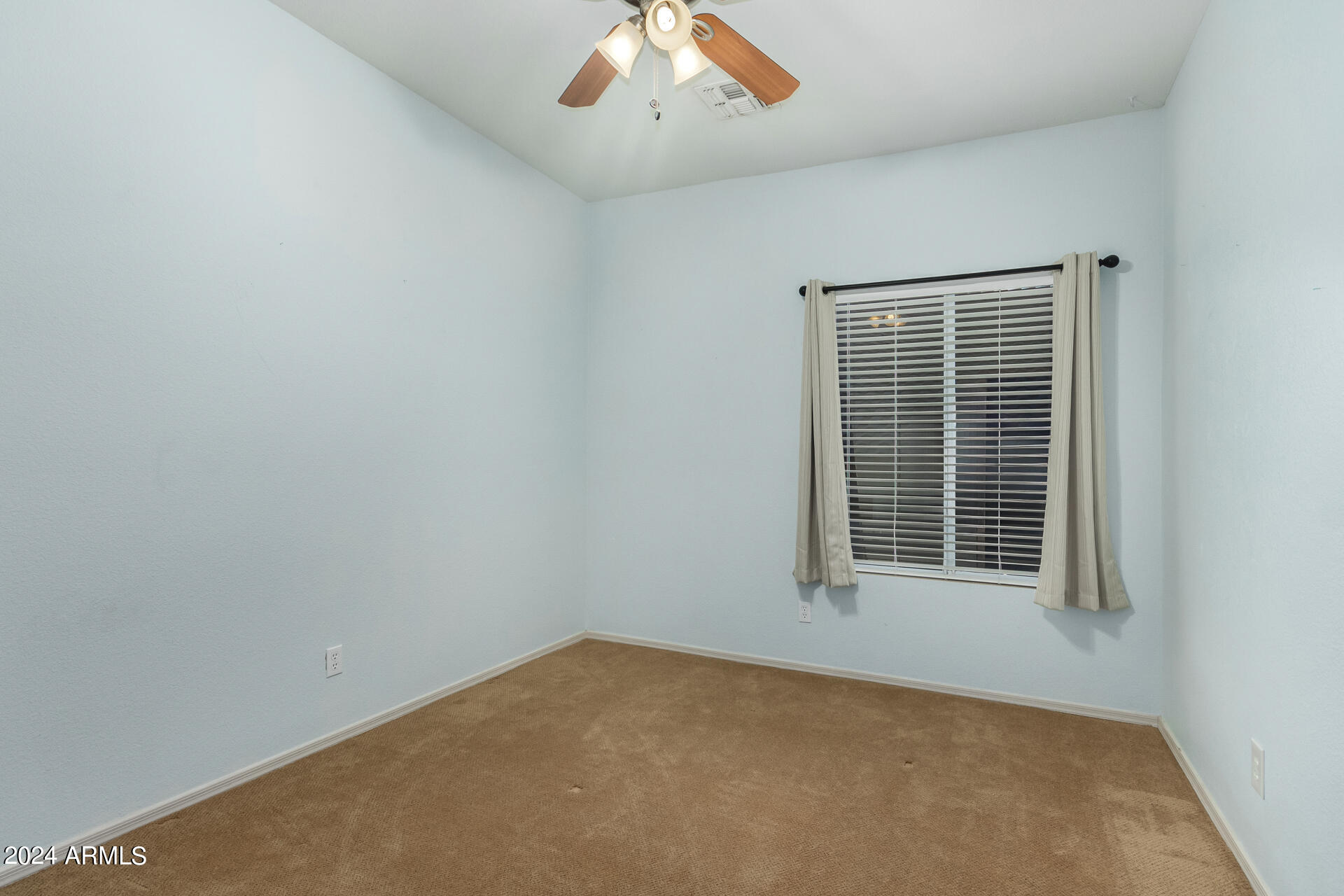 907 E BROOKWOOD Court