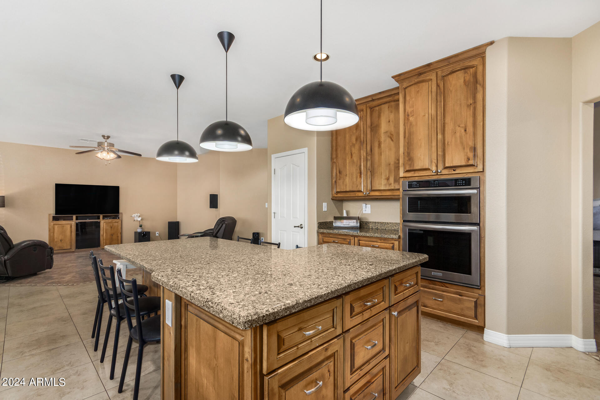 907 E BROOKWOOD Court