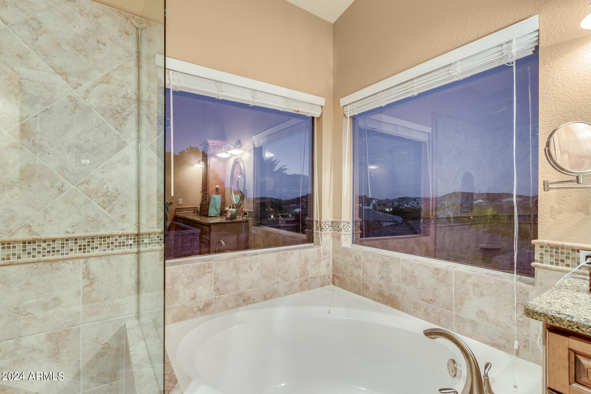 907 E BROOKWOOD Court