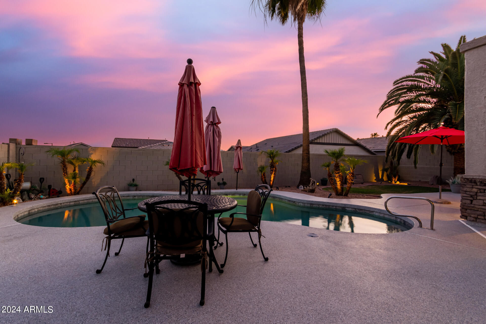 907 E BROOKWOOD Court