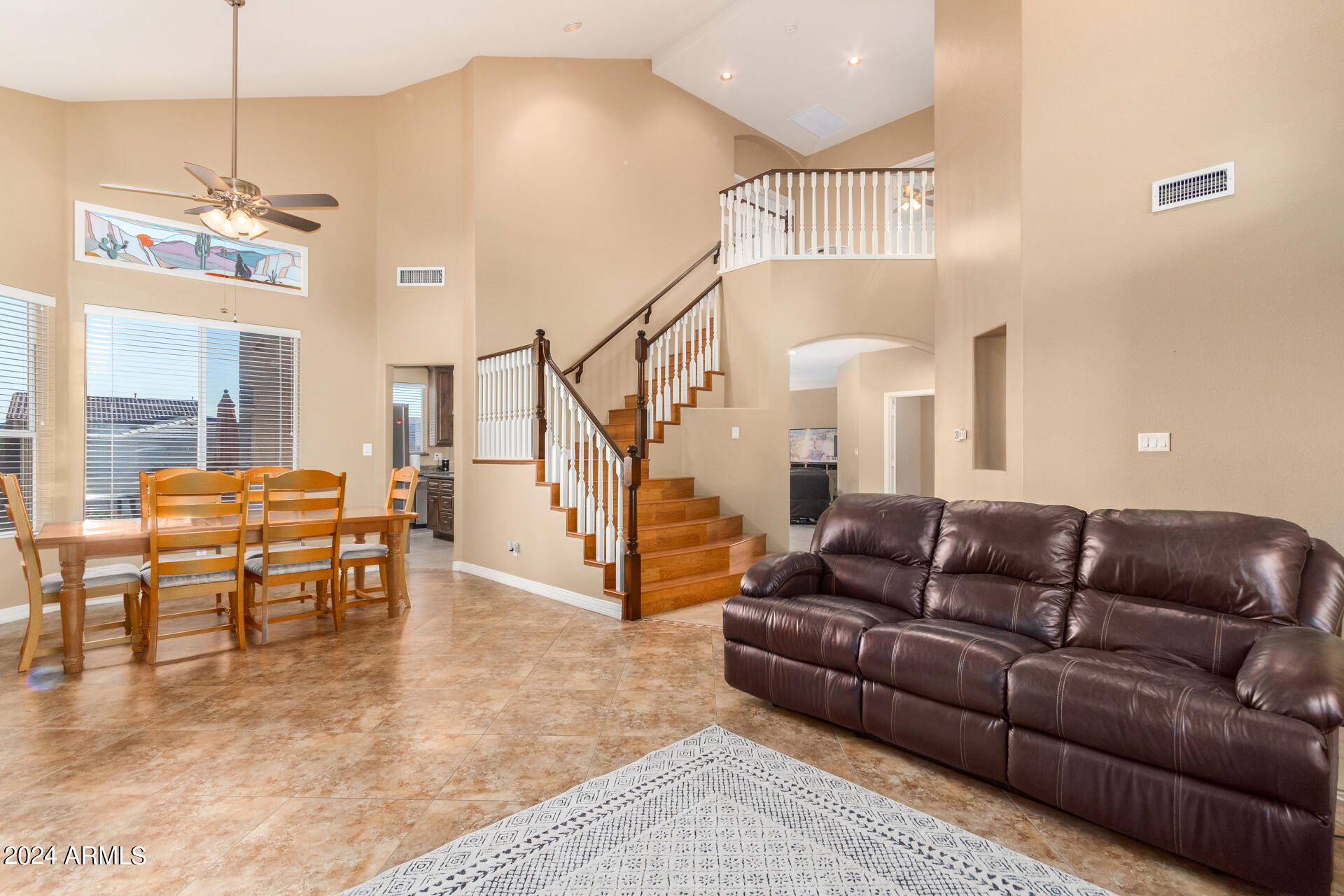 907 E BROOKWOOD Court