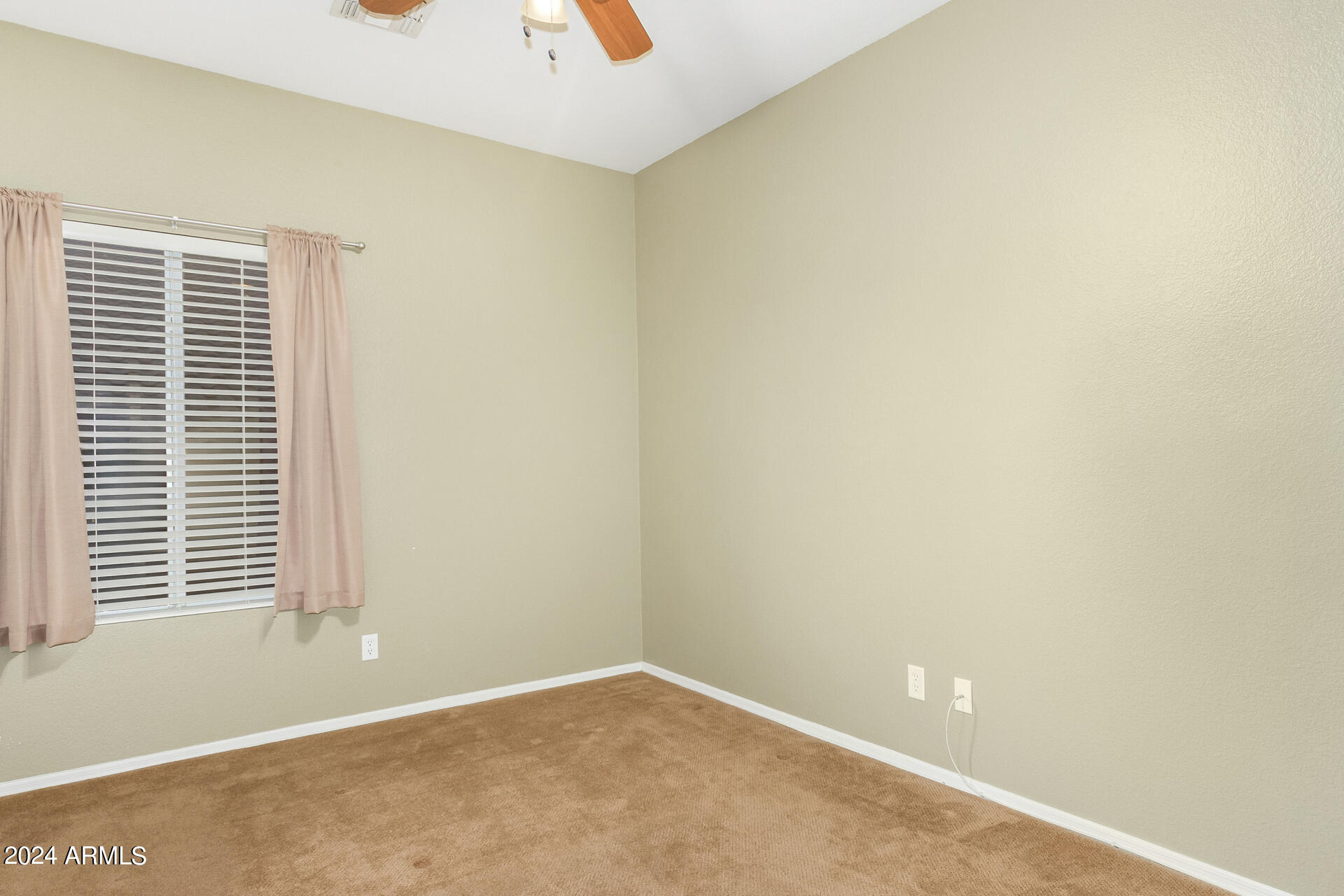 907 E BROOKWOOD Court