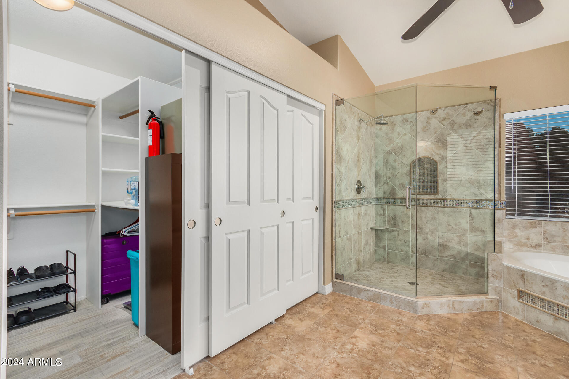 907 E BROOKWOOD Court