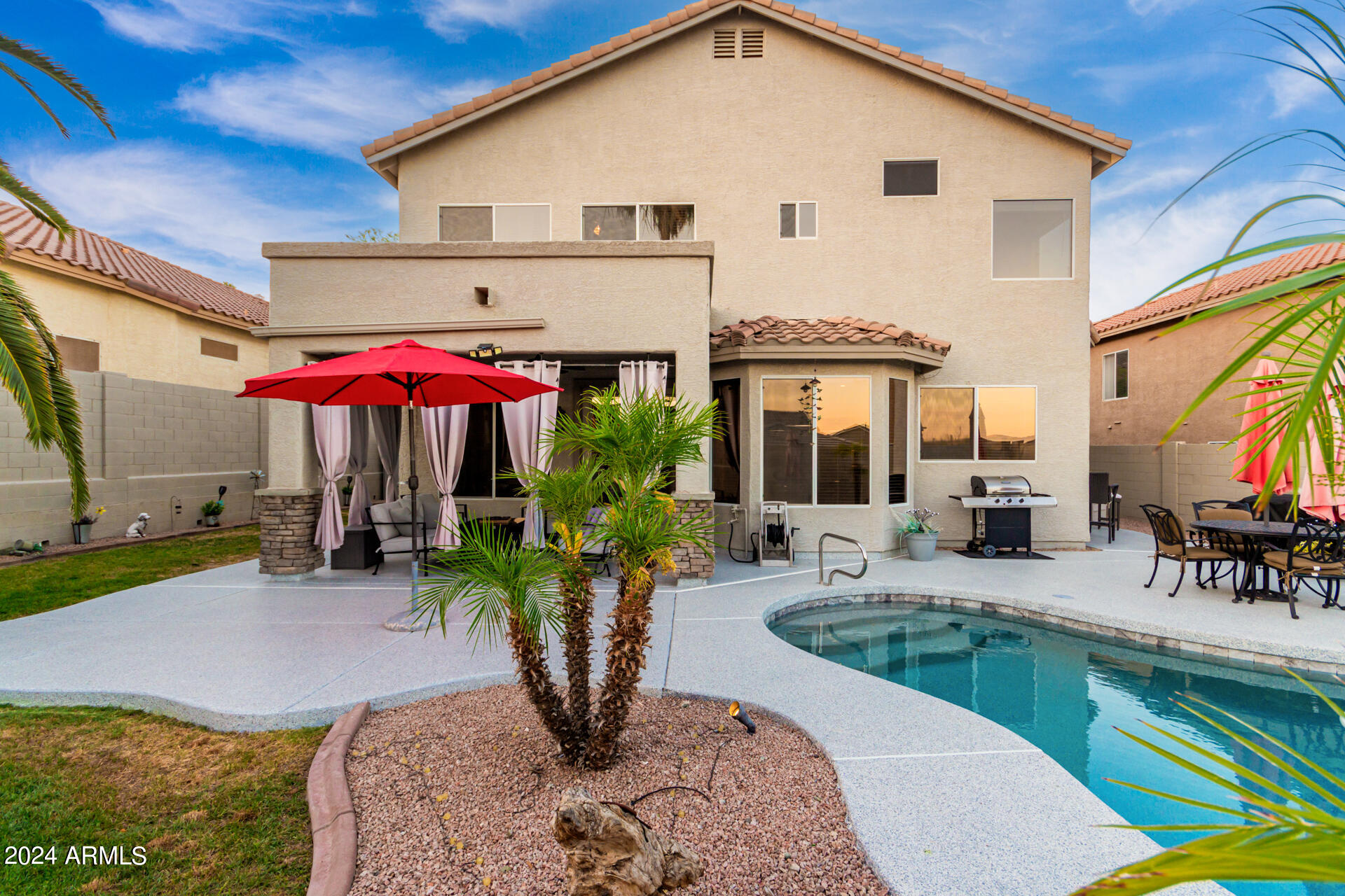 907 E BROOKWOOD Court