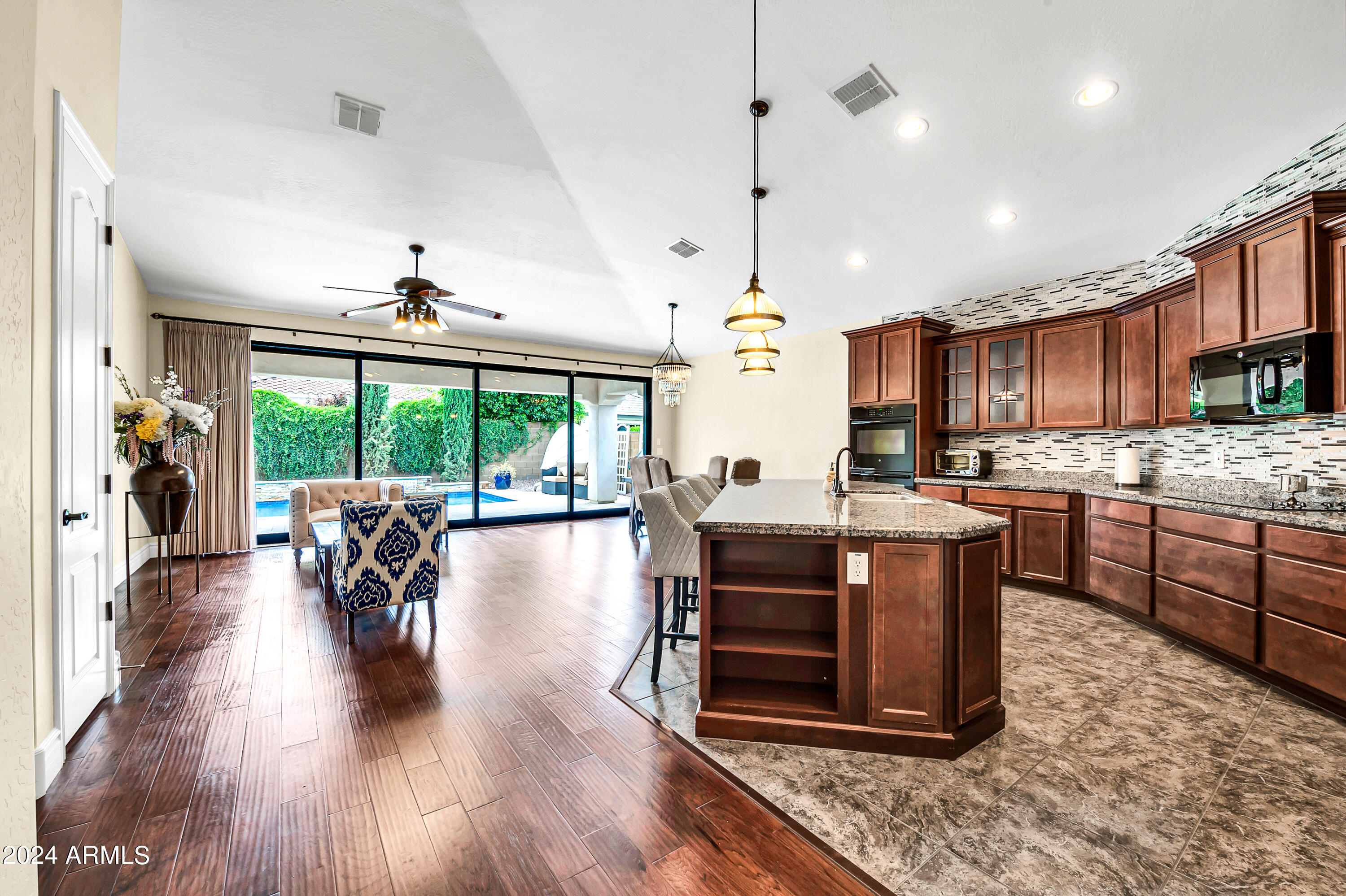 10659 E PIVITOL Avenue