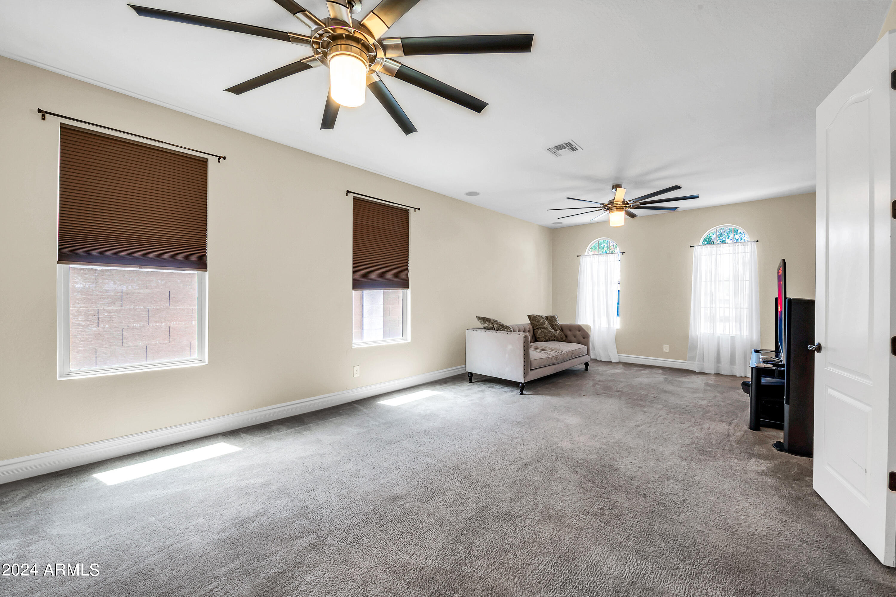 10659 E PIVITOL Avenue