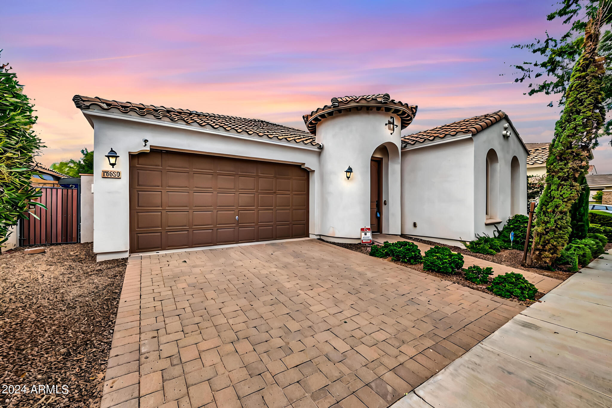 10659 E PIVITOL Avenue