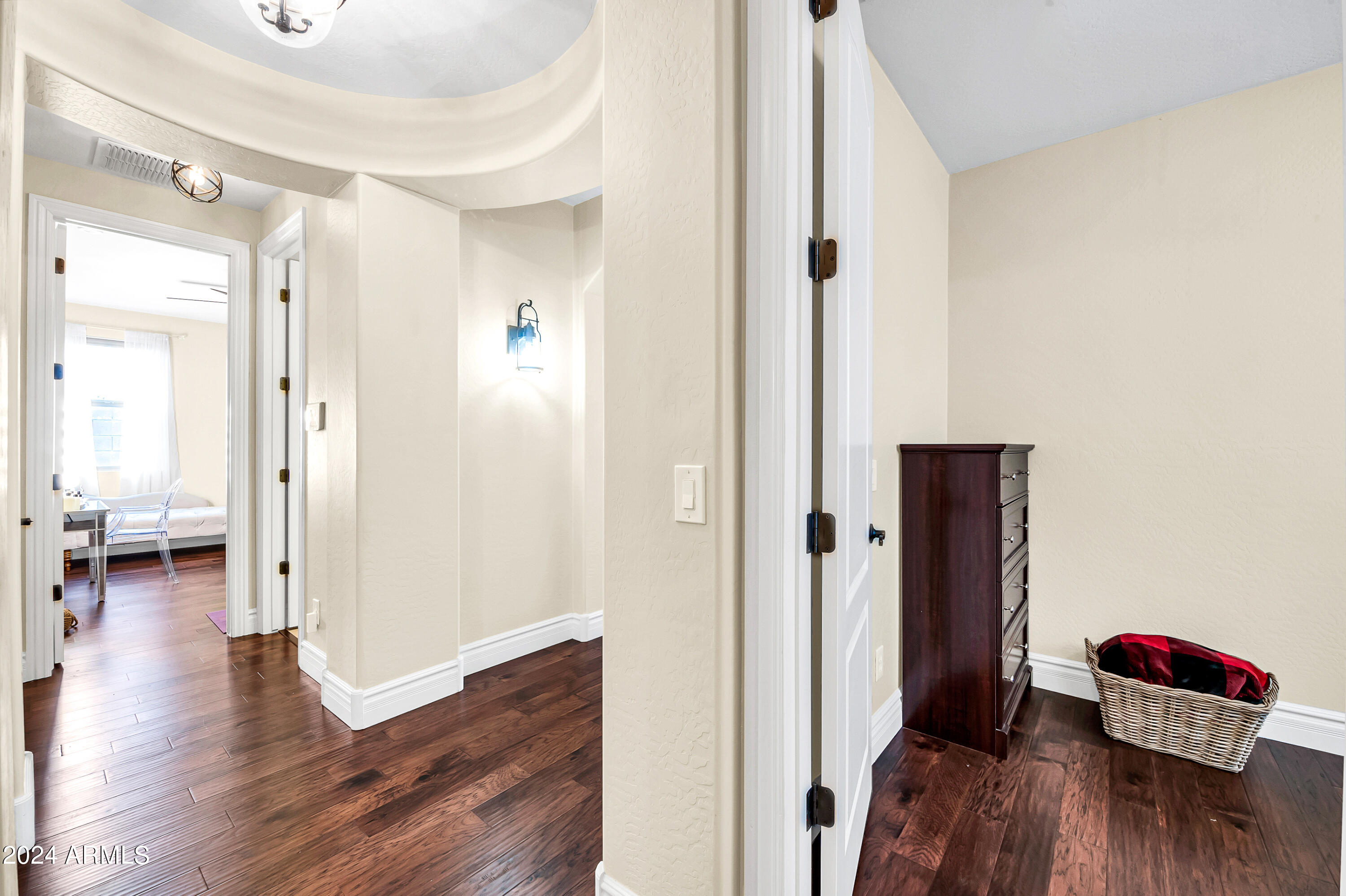 10659 E PIVITOL Avenue