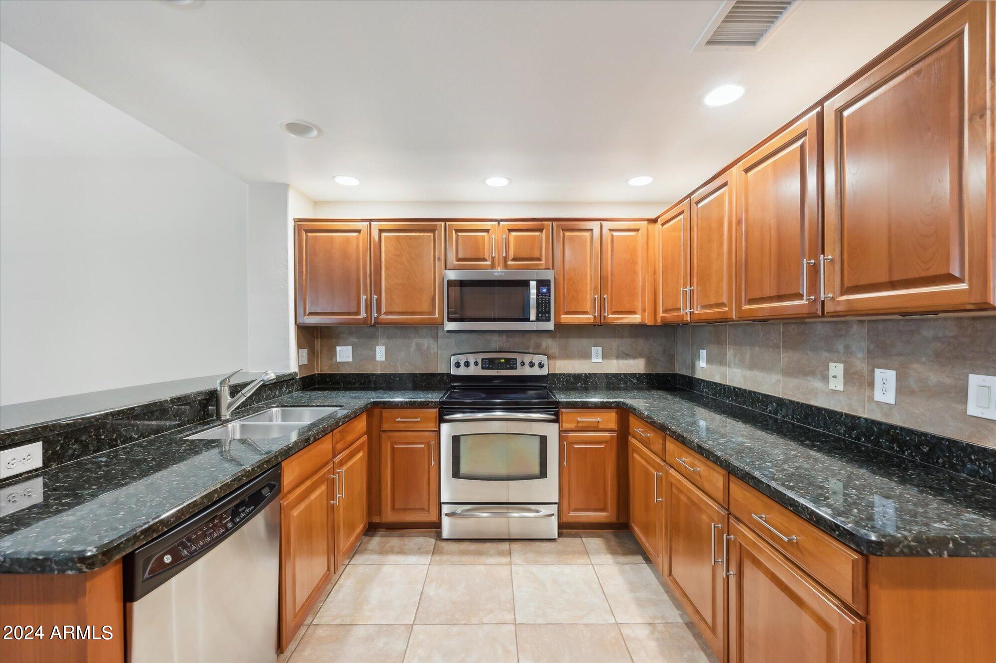 33550 N DOVE LAKES Drive # 1004