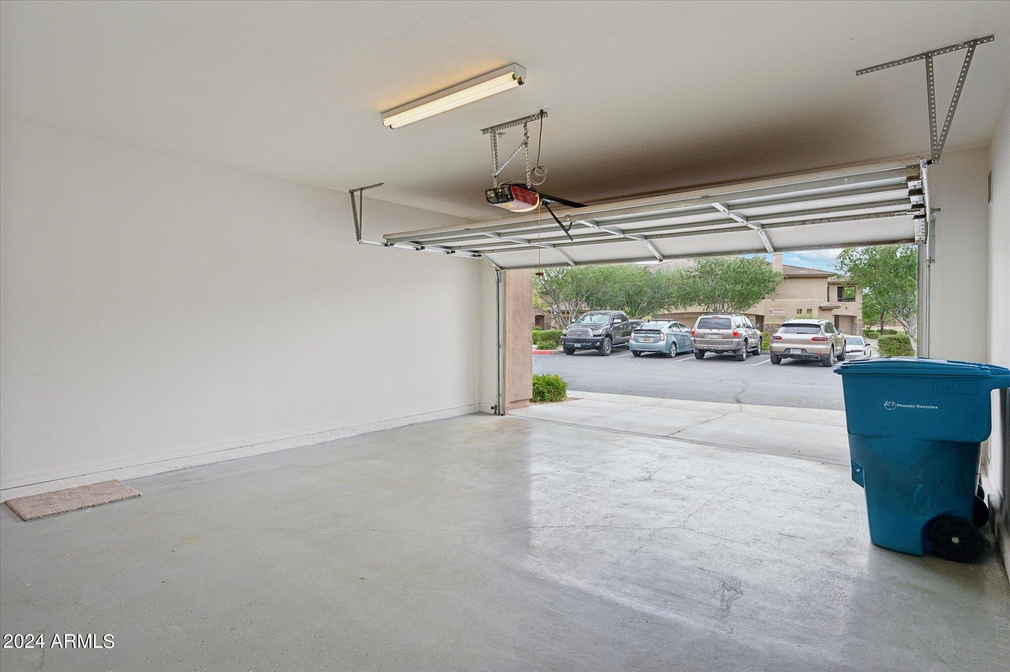 33550 N DOVE LAKES Drive # 1004