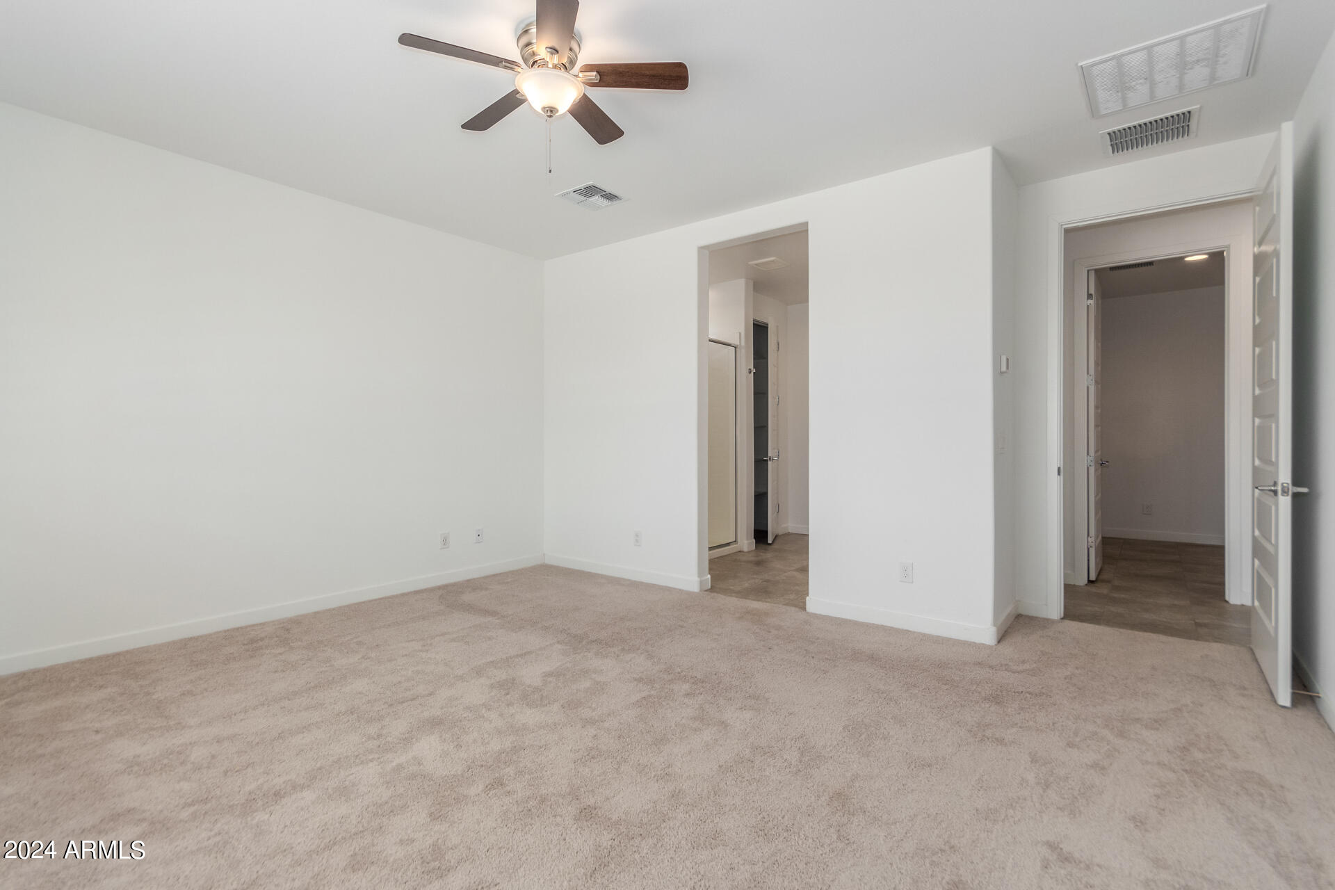 19216 W HAZELWOOD Street