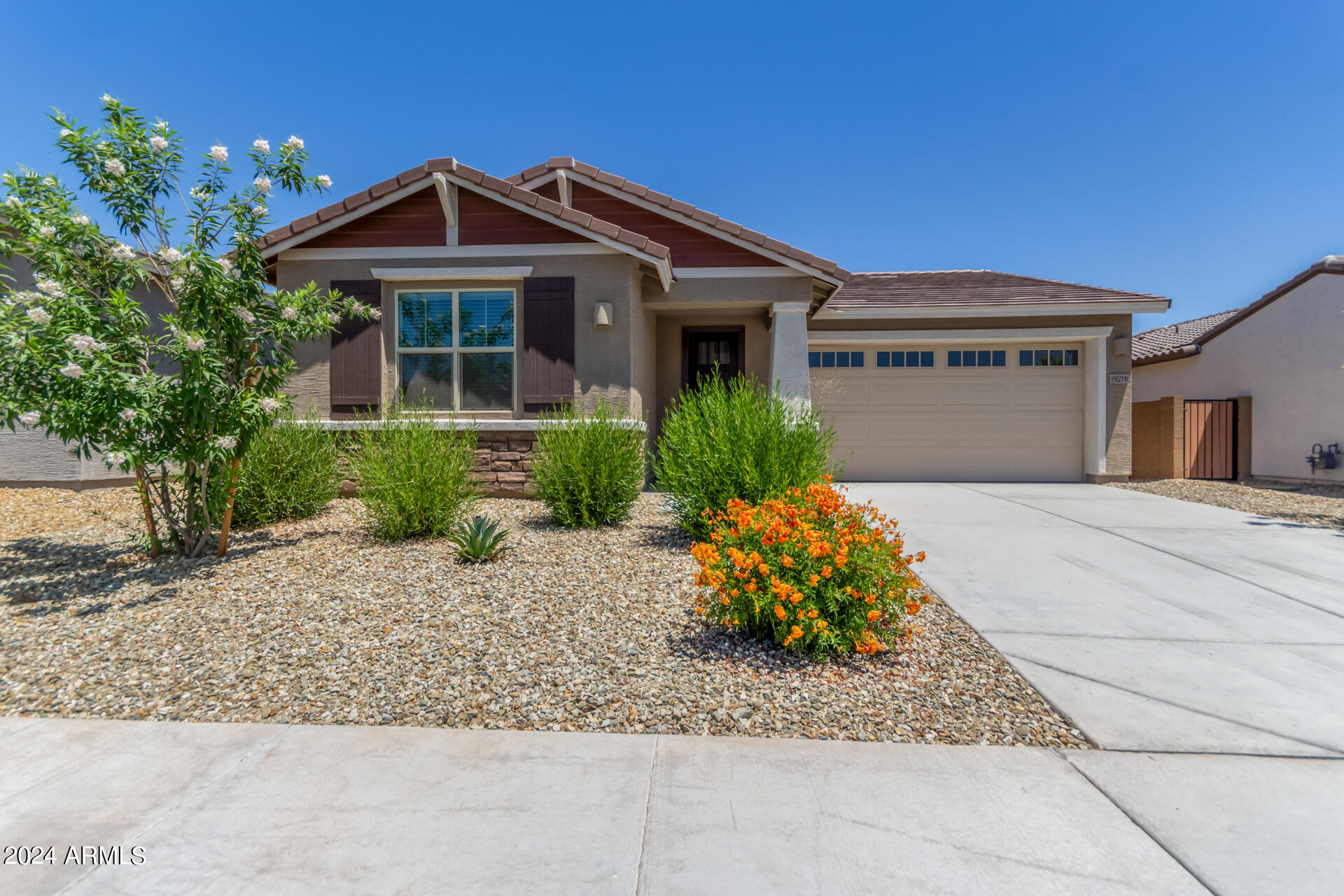 19216 W HAZELWOOD Street