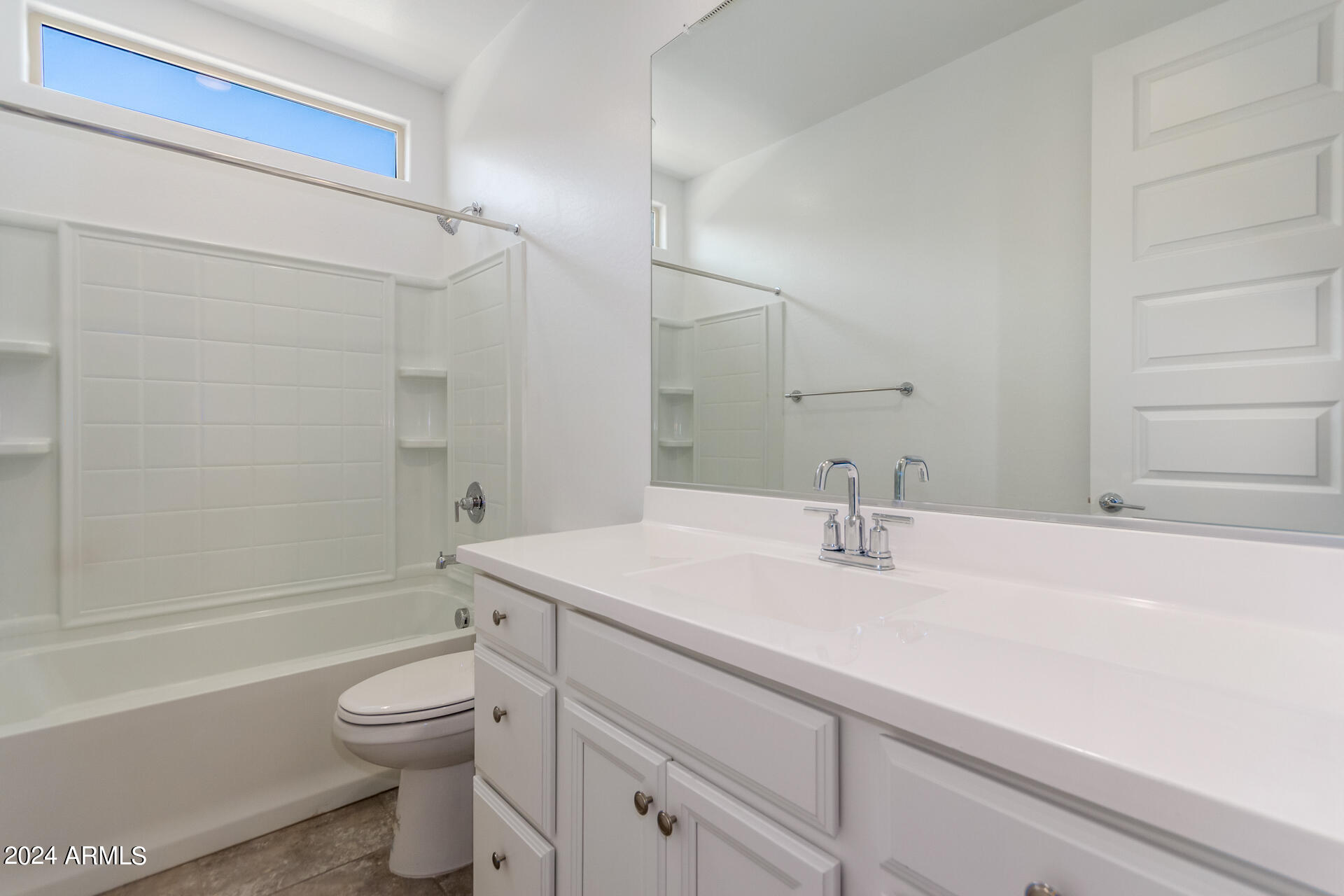 19216 W HAZELWOOD Street