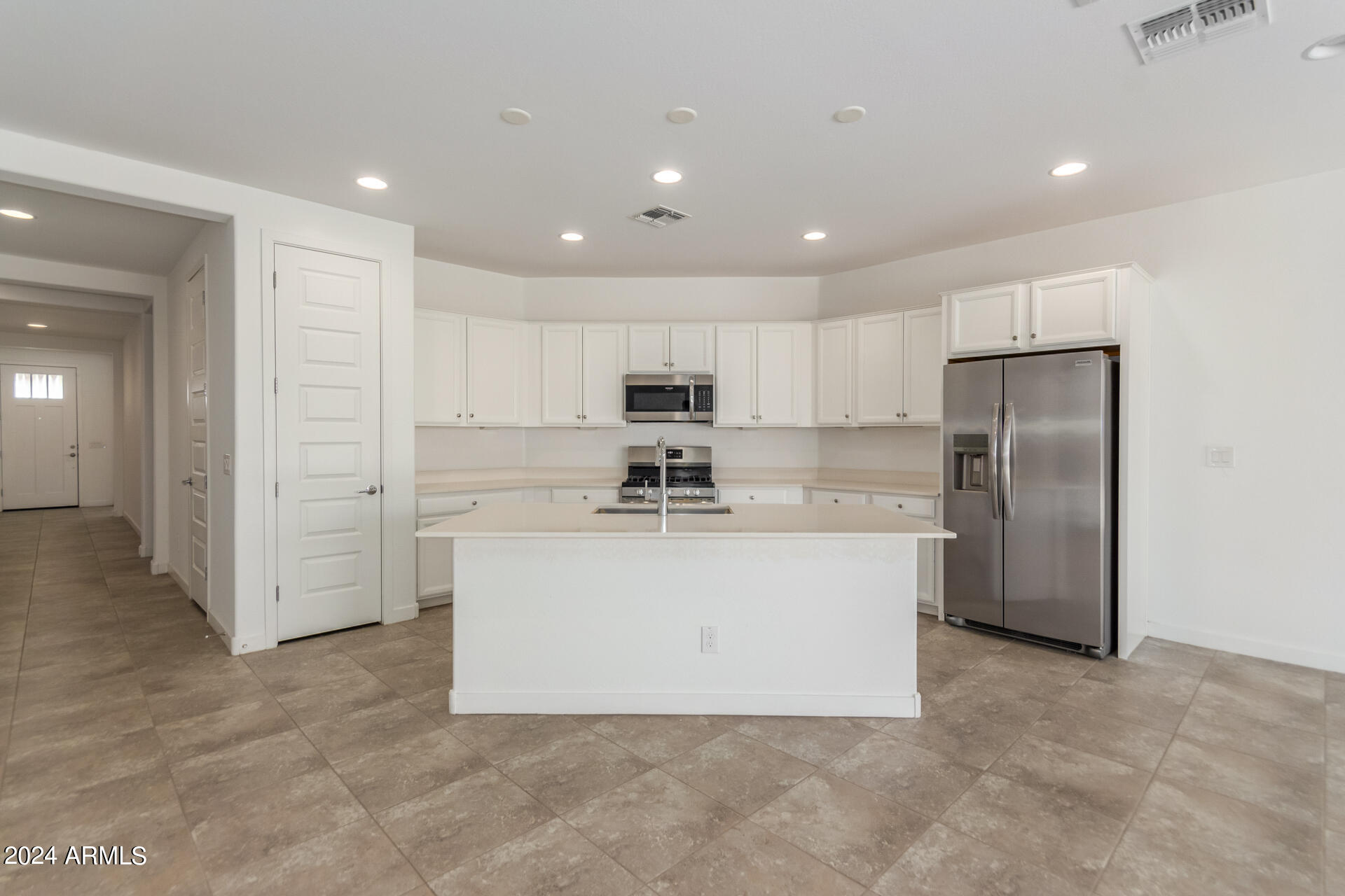 19216 W HAZELWOOD Street