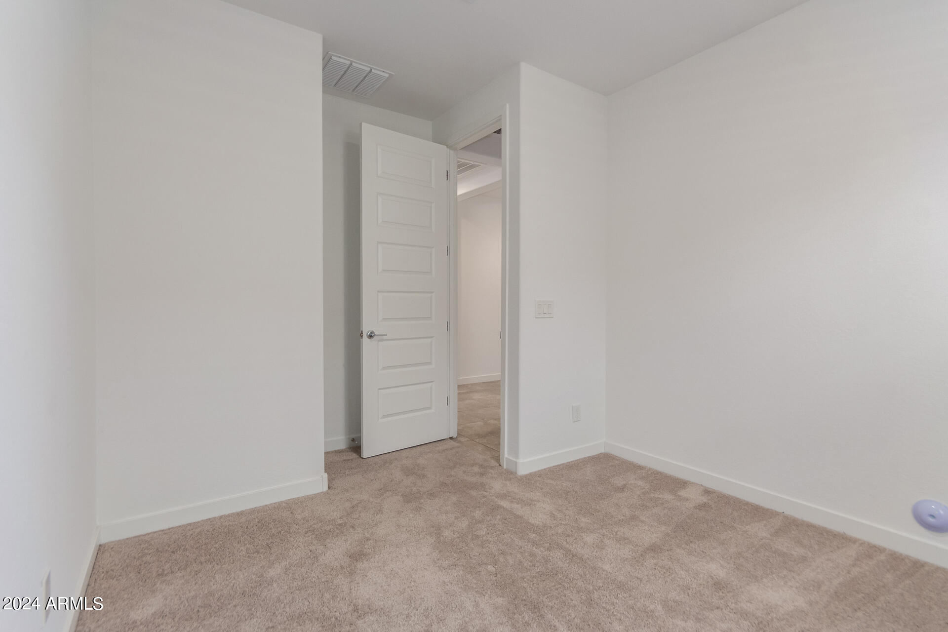 19216 W HAZELWOOD Street