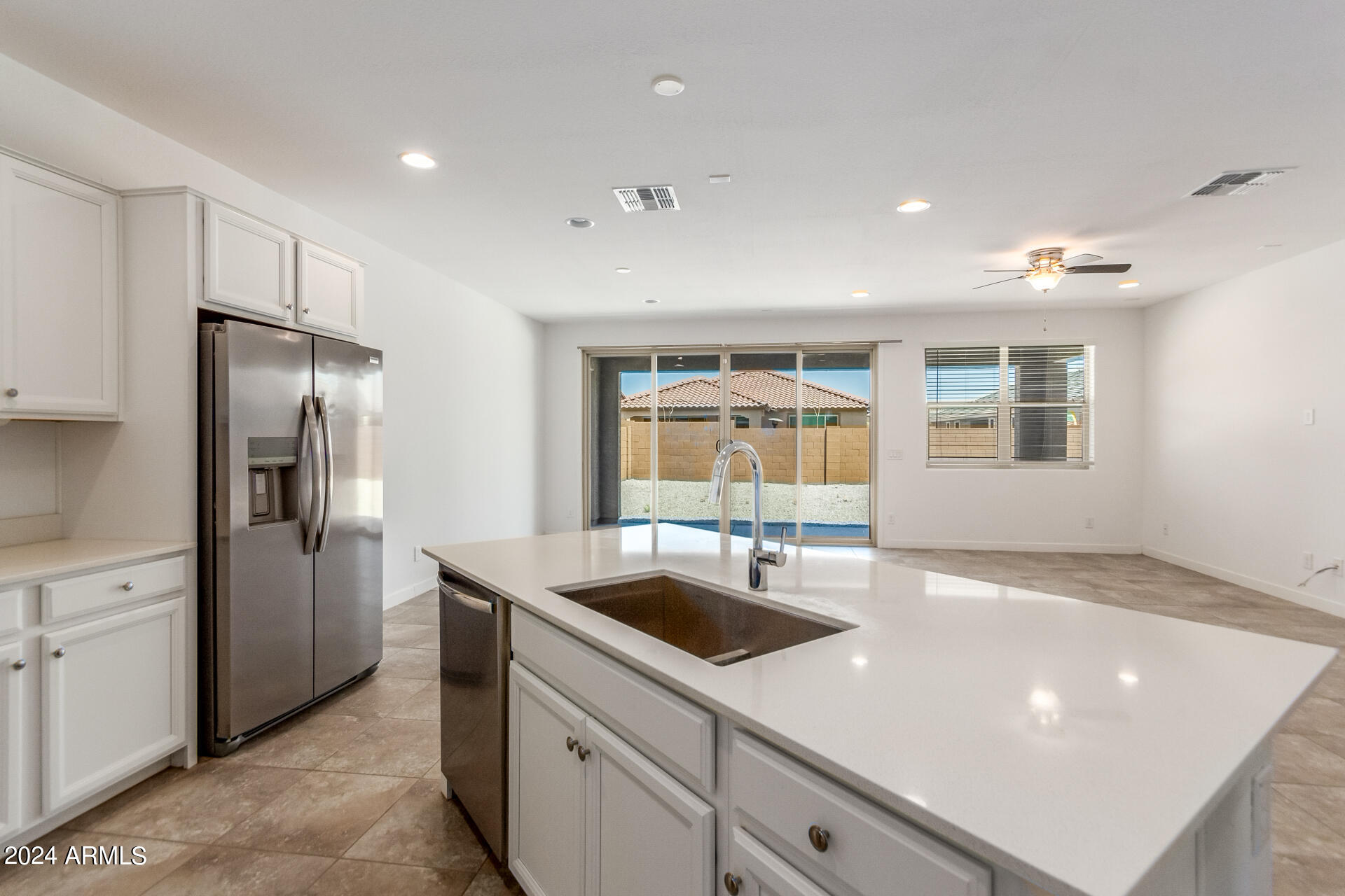 19216 W HAZELWOOD Street