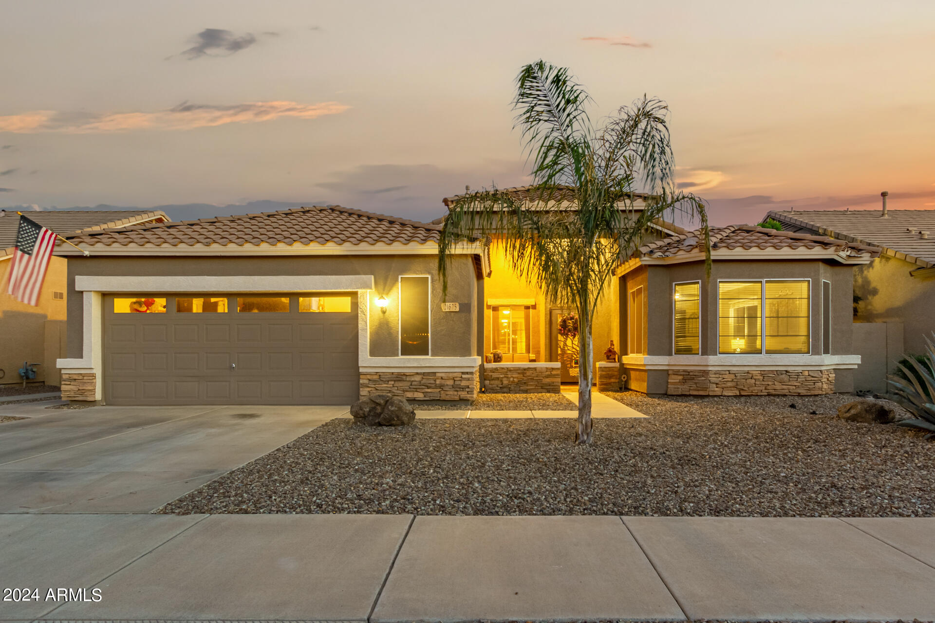 21675 E CAMINA PLATA --