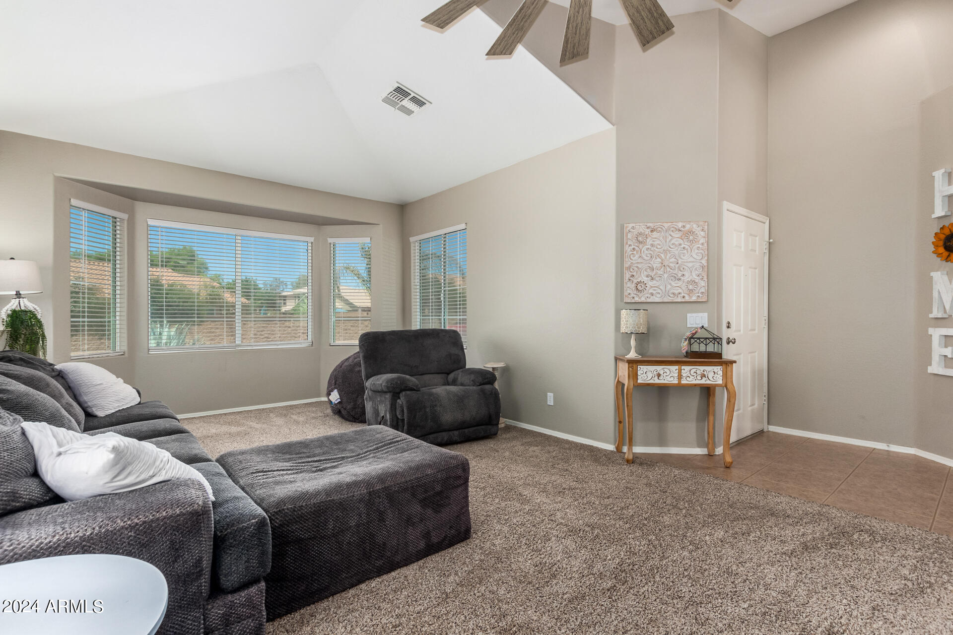 21675 E CAMINA PLATA --
