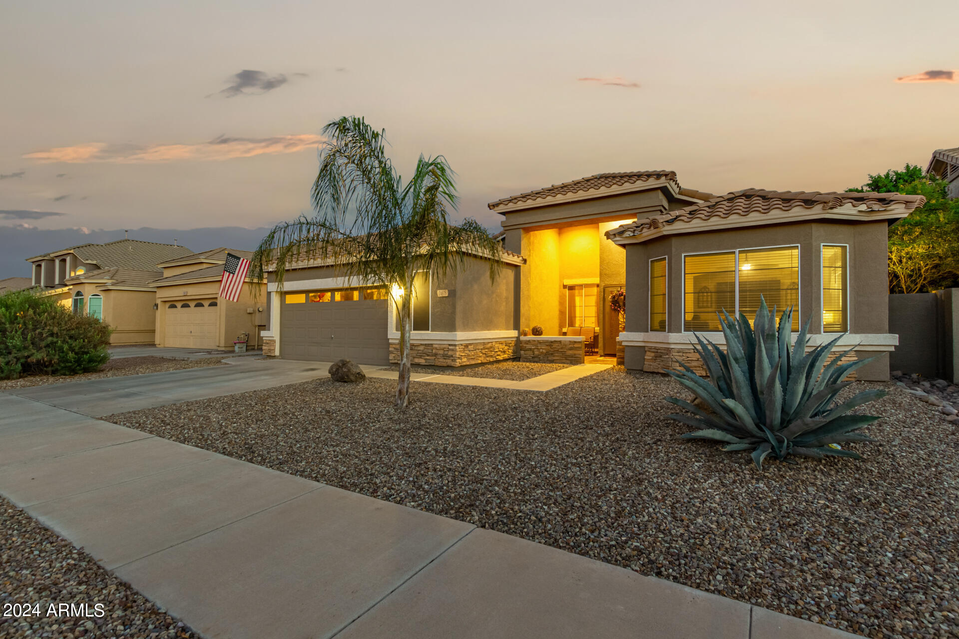 21675 E CAMINA PLATA --