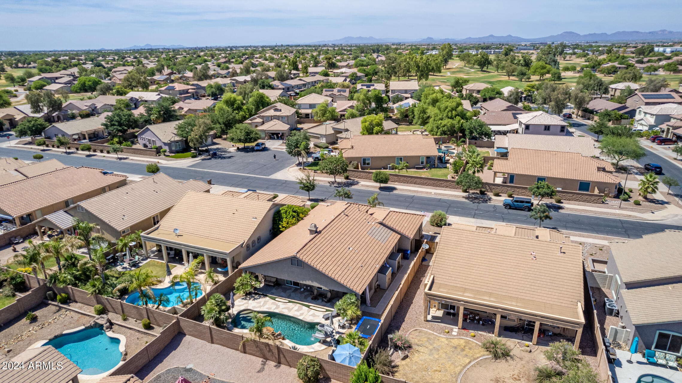 21675 E CAMINA PLATA --