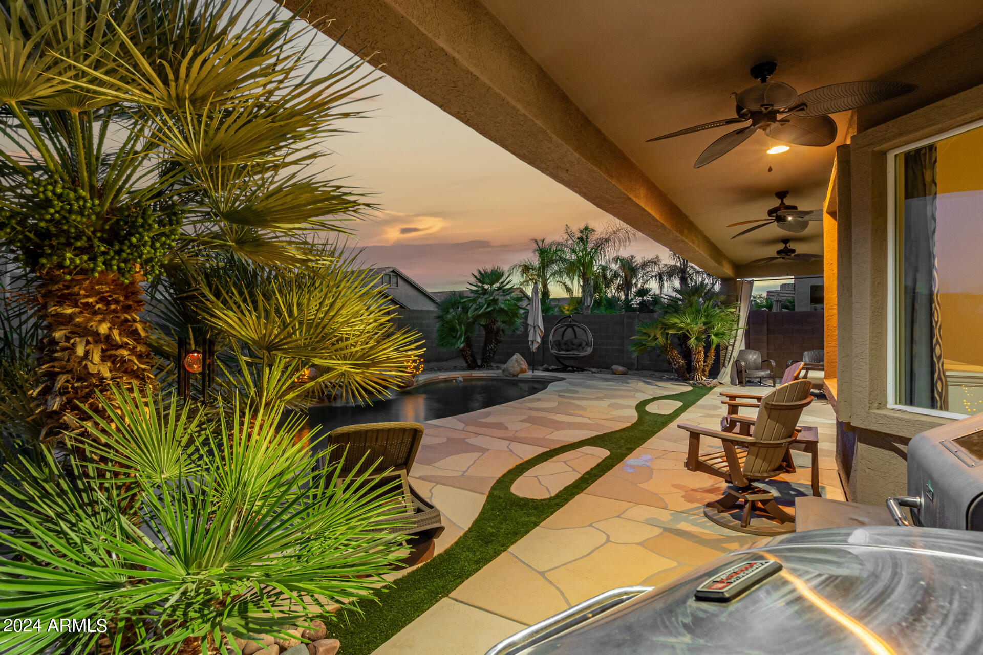 21675 E CAMINA PLATA --