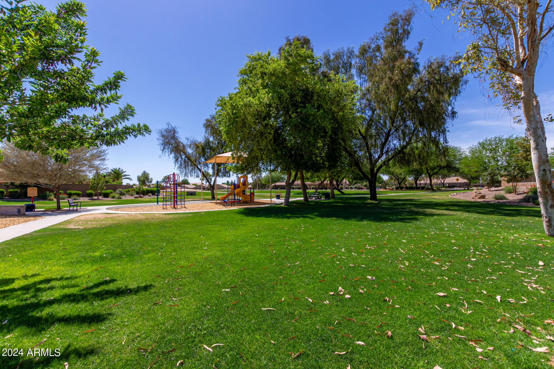 21675 E CAMINA PLATA --