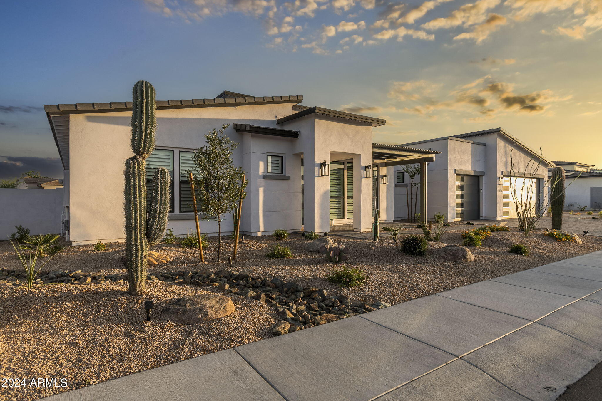 3311 W DESERT DAWN Drive