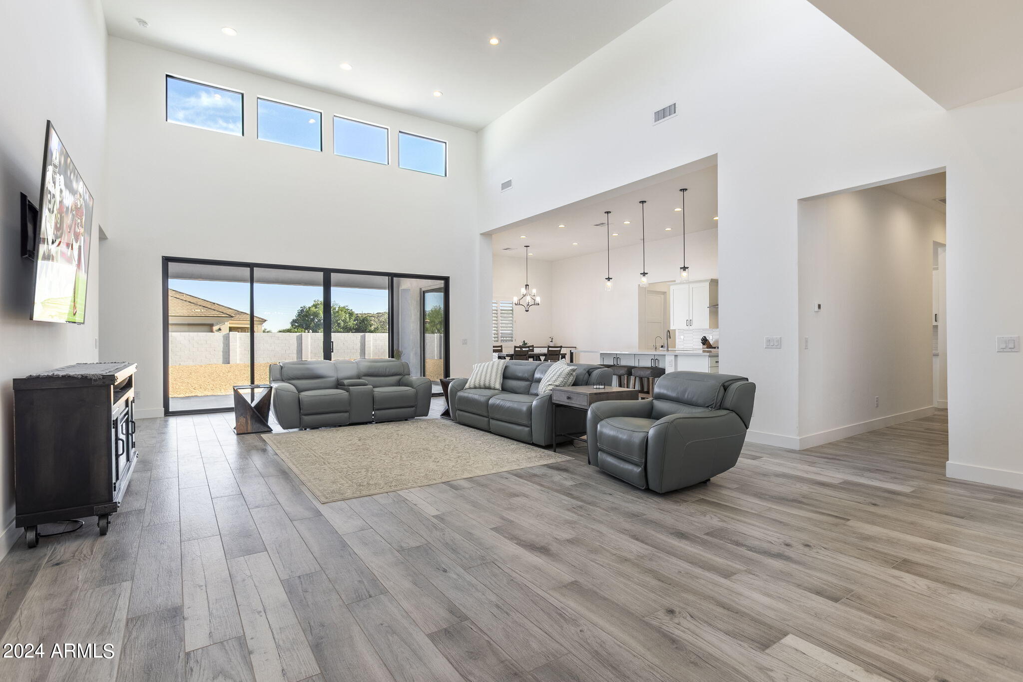 3311 W DESERT DAWN Drive