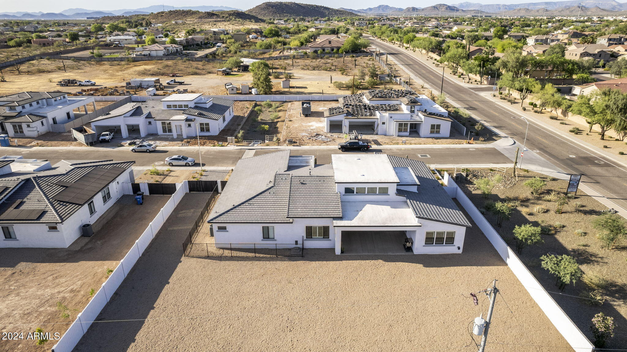 3311 W DESERT DAWN Drive